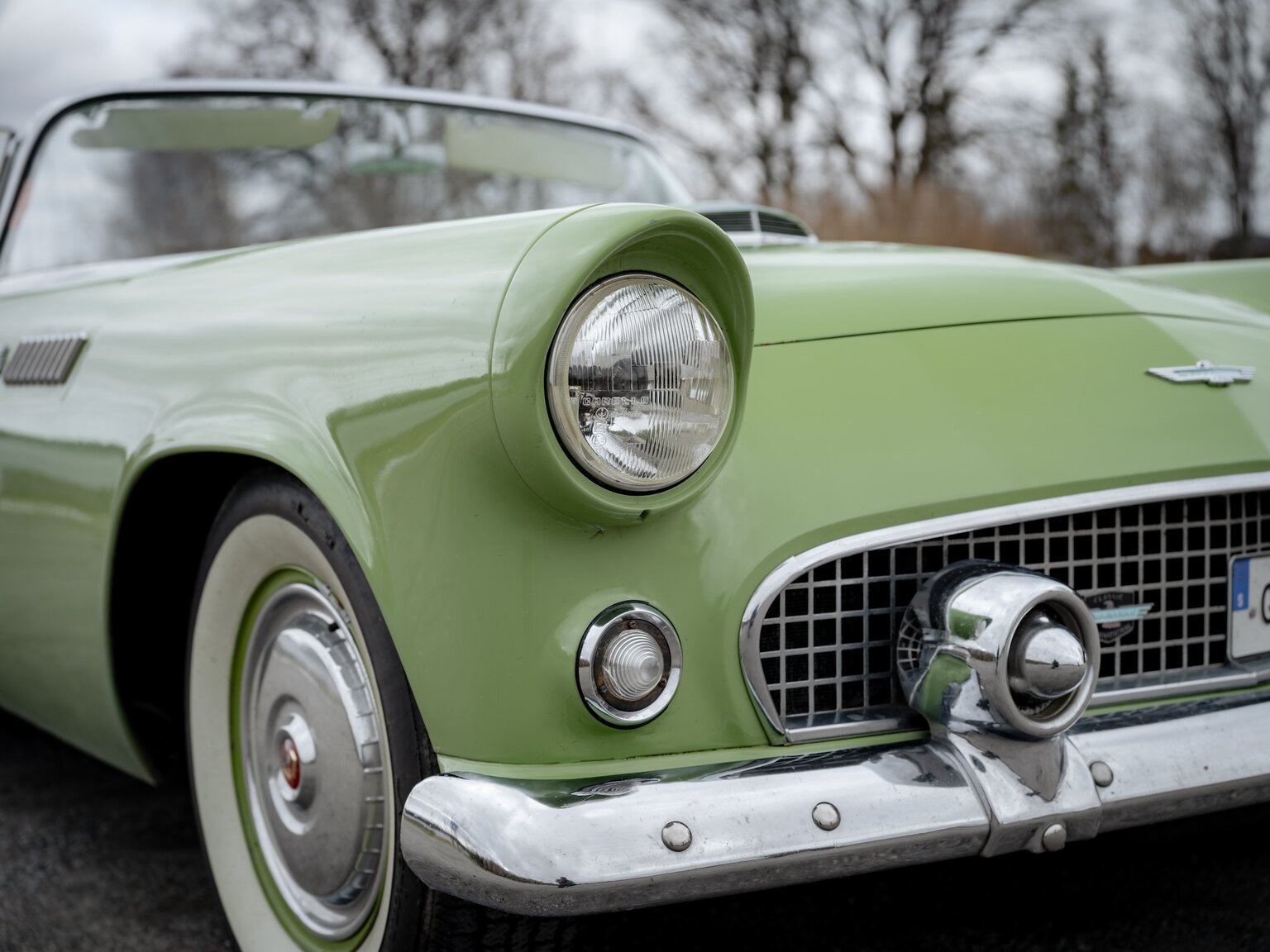 Exterior image of 1956 Ford Thunderbird (96)