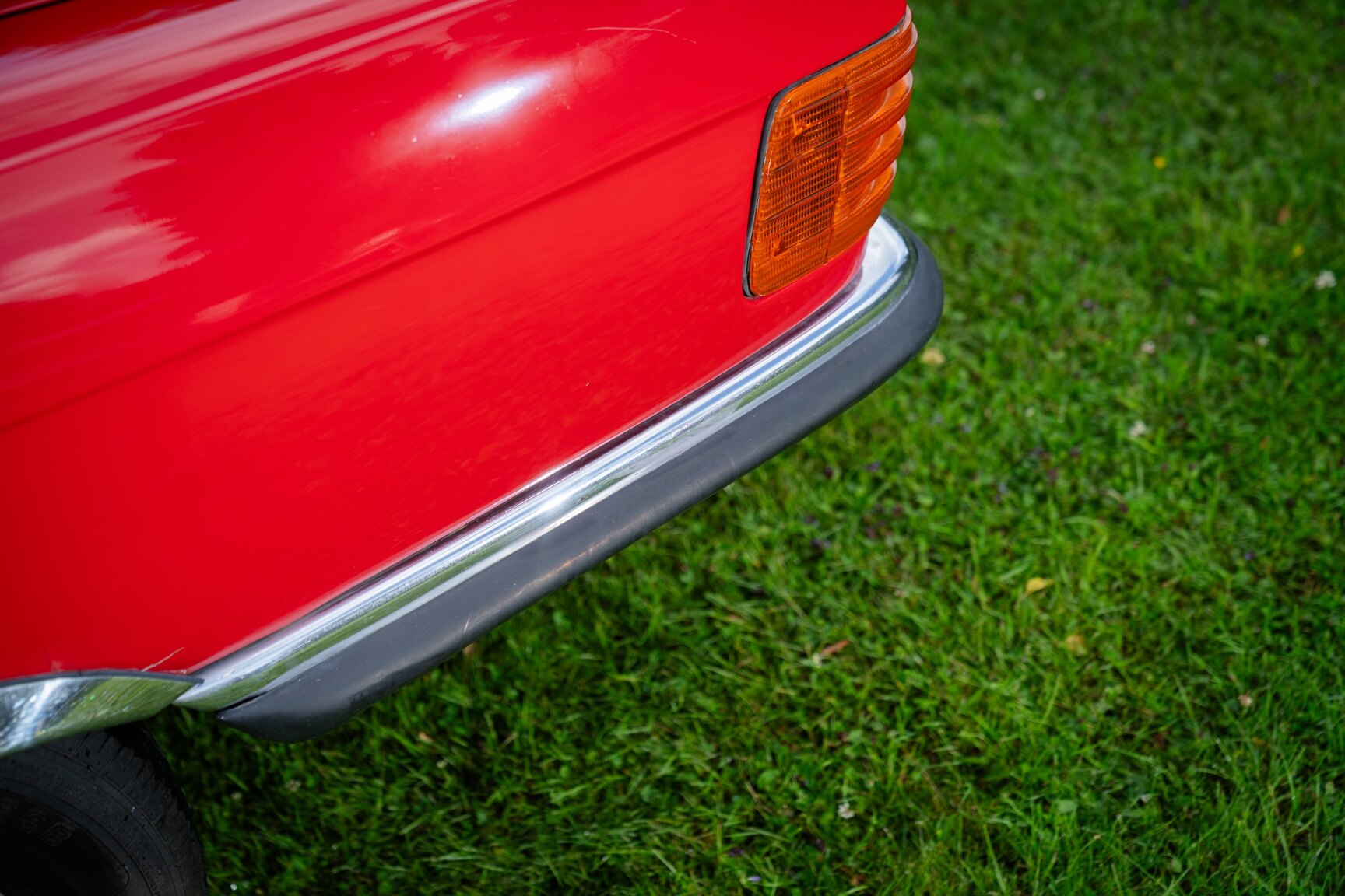 Exteriörbild på 1975 Mercedes-Benz 350 SLC