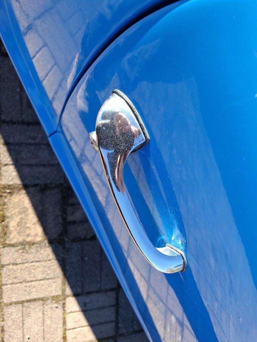 Exteriörbild på 1966 Volkswagen 1300 Karmann-Ghia