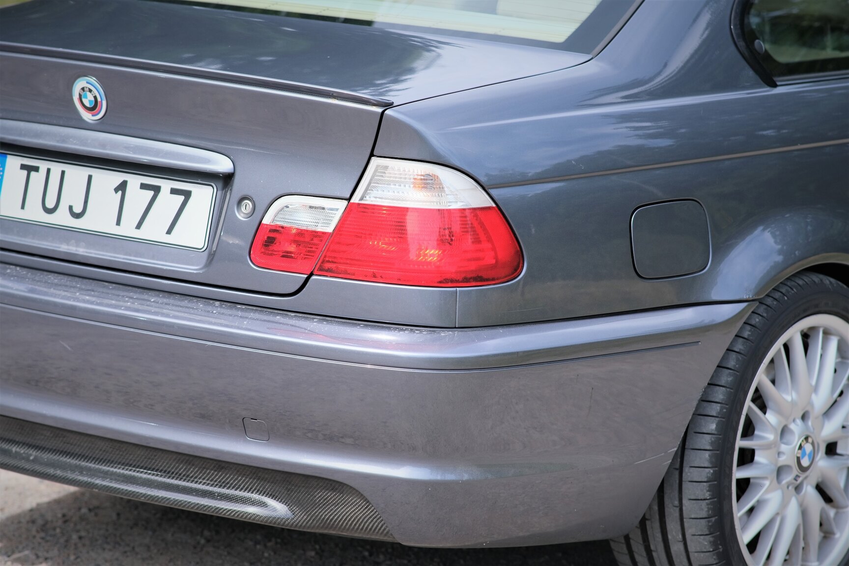 Exteriörbild på 2002  BMW 330Ci 