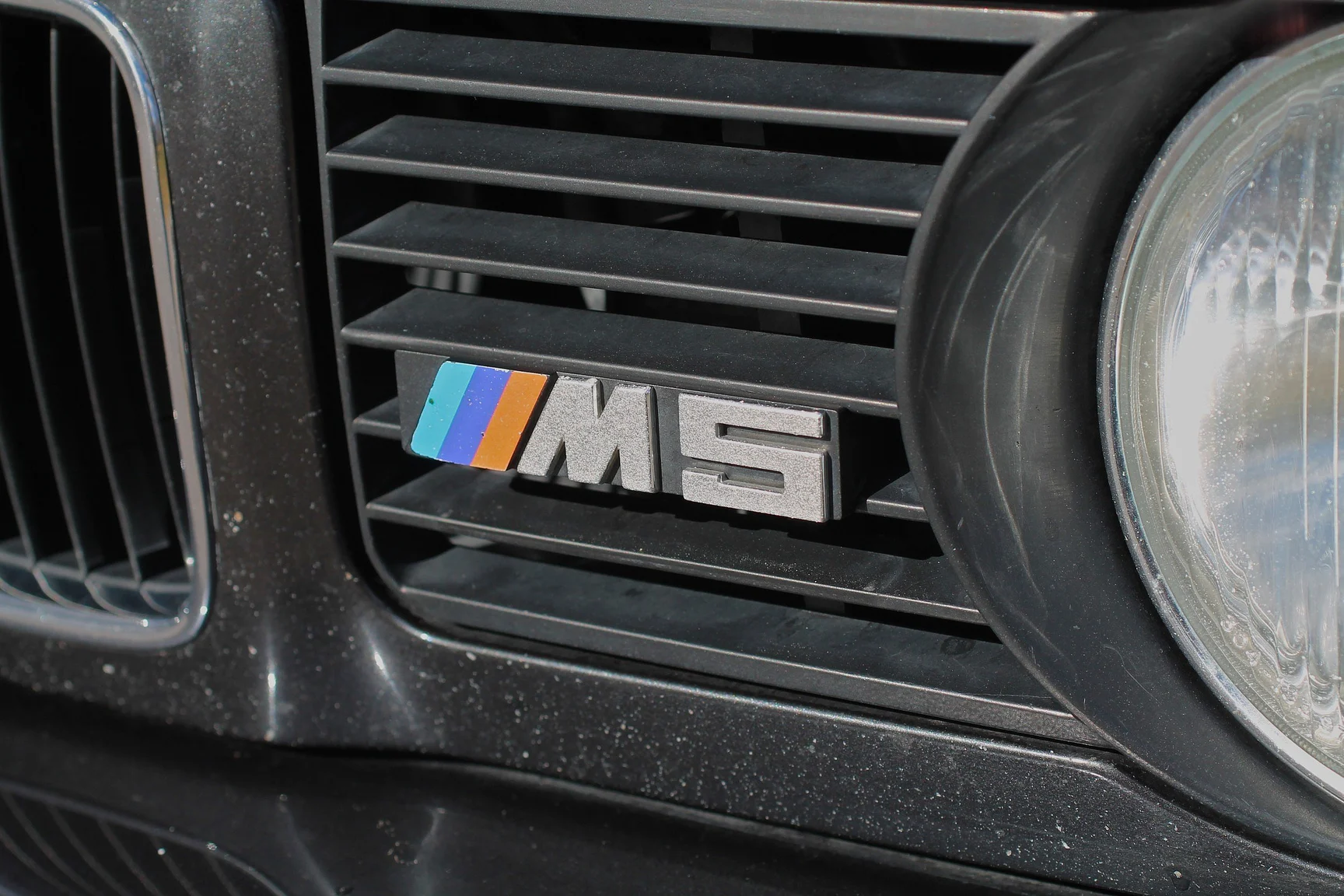 Exteriörbild på 1993 BMW E34 M5 Touring  (39)