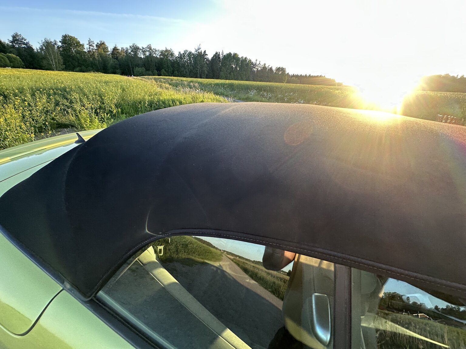 Exteriörbild på 2004 SAAB 9.3 Aero Convertible 2.0T