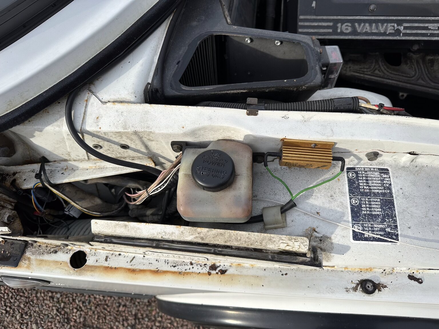 Image of 1991 Saab 900 Turbo mechanics