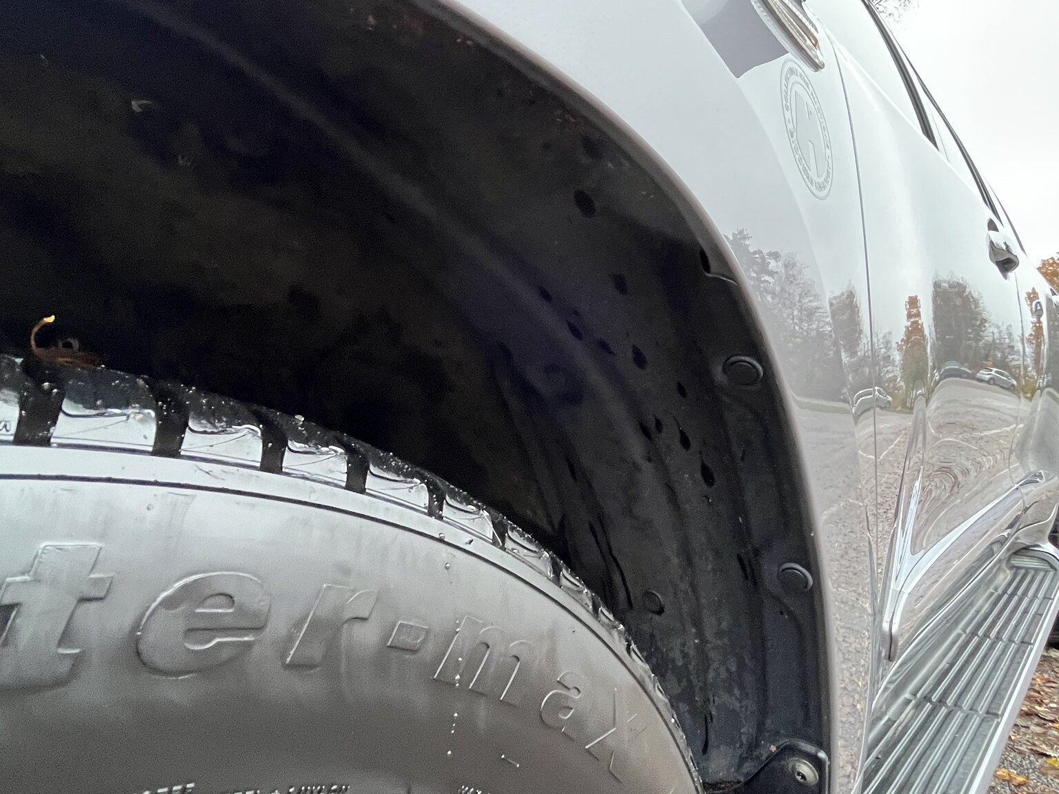 Exteriörbild på 2011 Lexus LX570