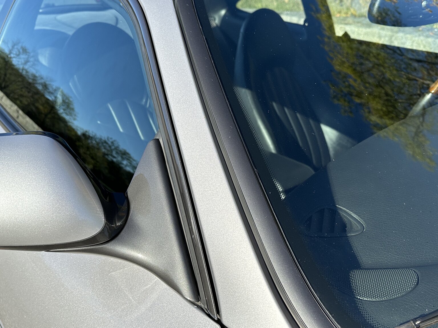 Exterior image of 2000 Jaguar XK 8