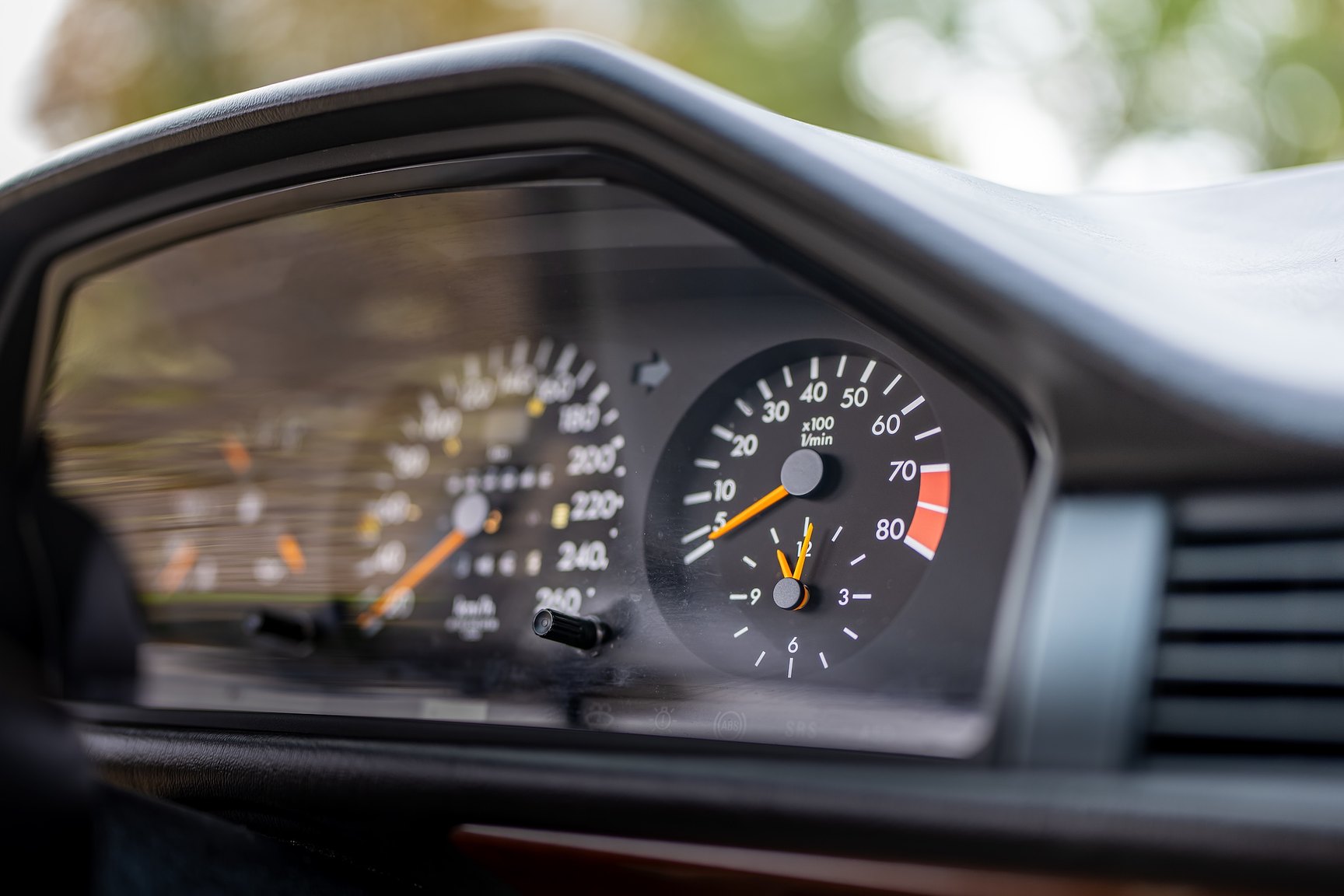 Interiörbild 1992 Mercedes-Benz 300 CE-24