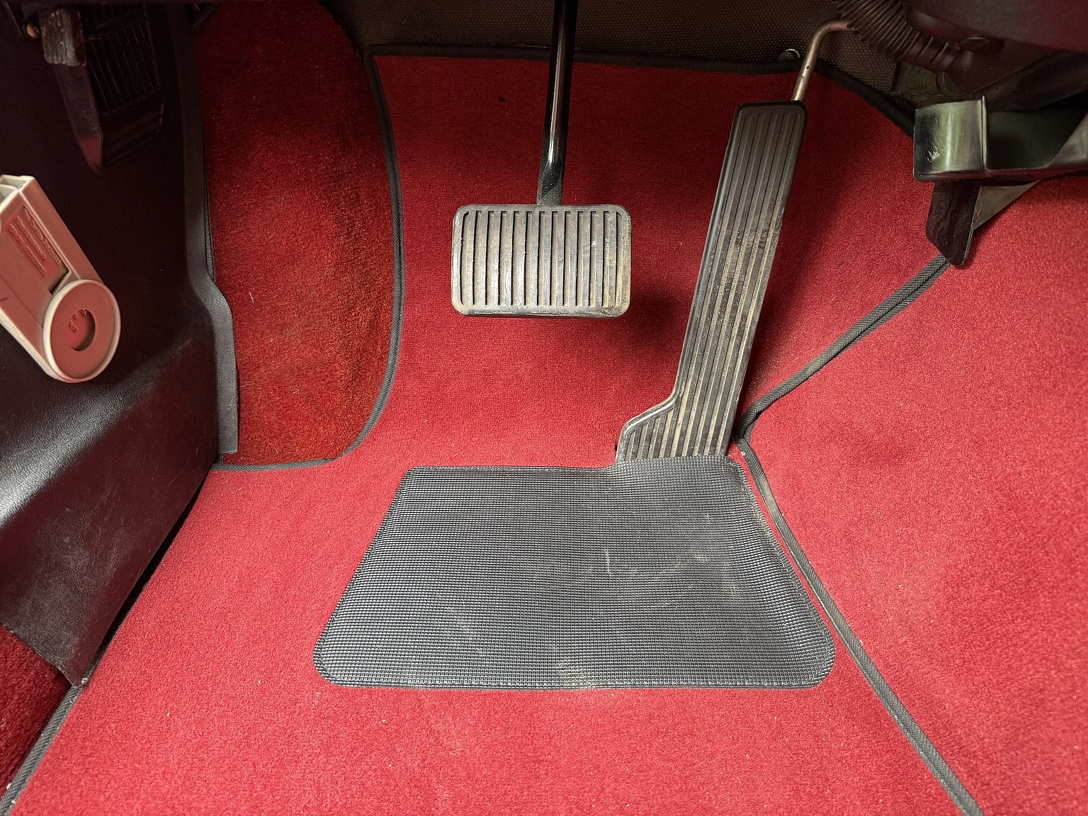 Innenraumfoto von 1970 Volvo 142 2.0 Automatic (27)