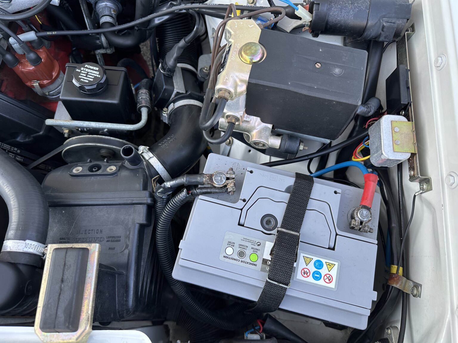 Image of 1991 Volvo 240 GLT mechanics