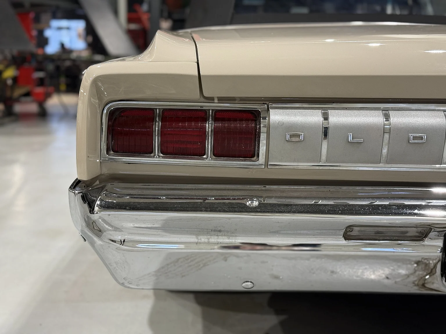 Exterior image of 1964 Oldsmobile Cutlass Convertible (44)