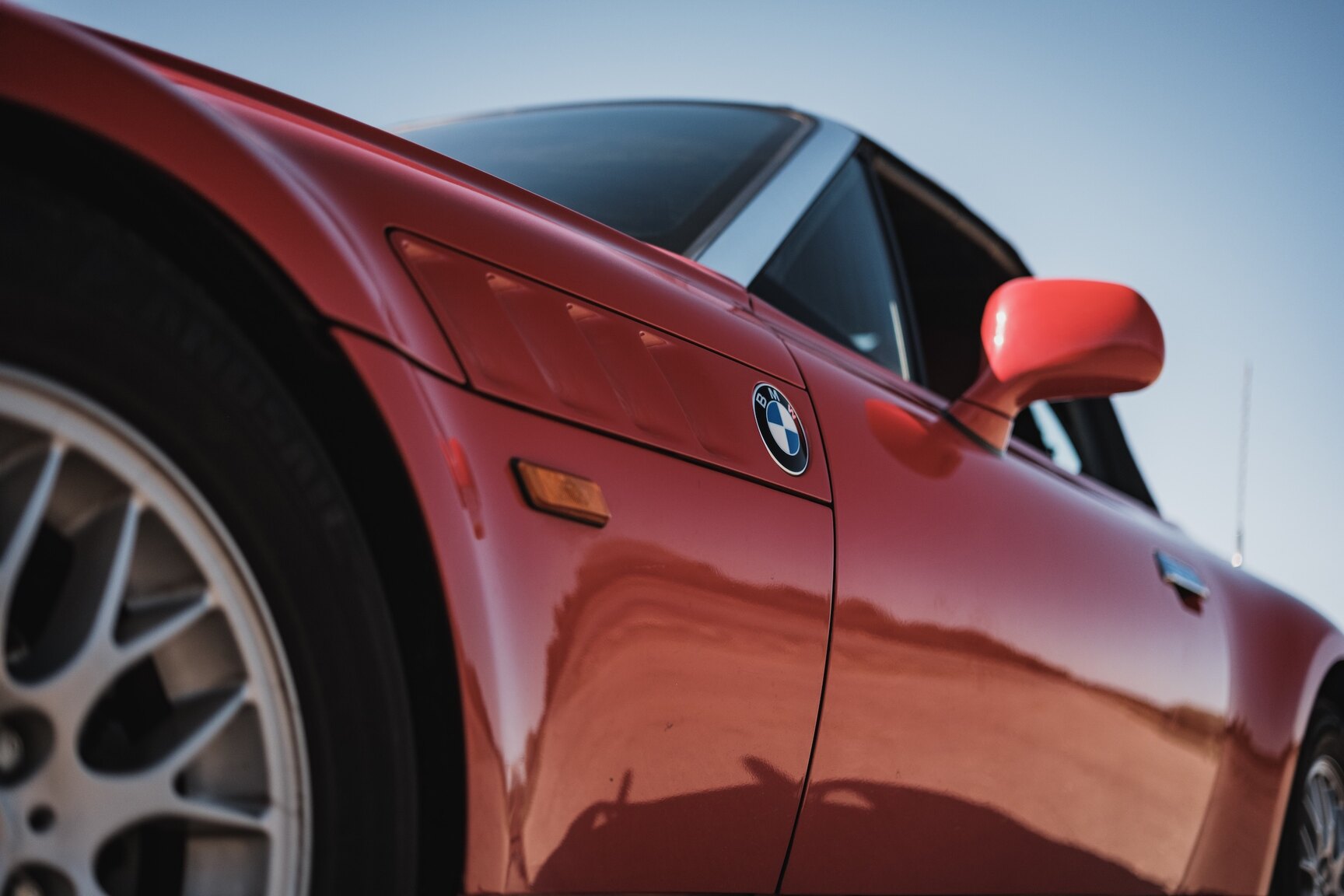 Exterior image of 1999 BMW Z3 2.8i Roadster