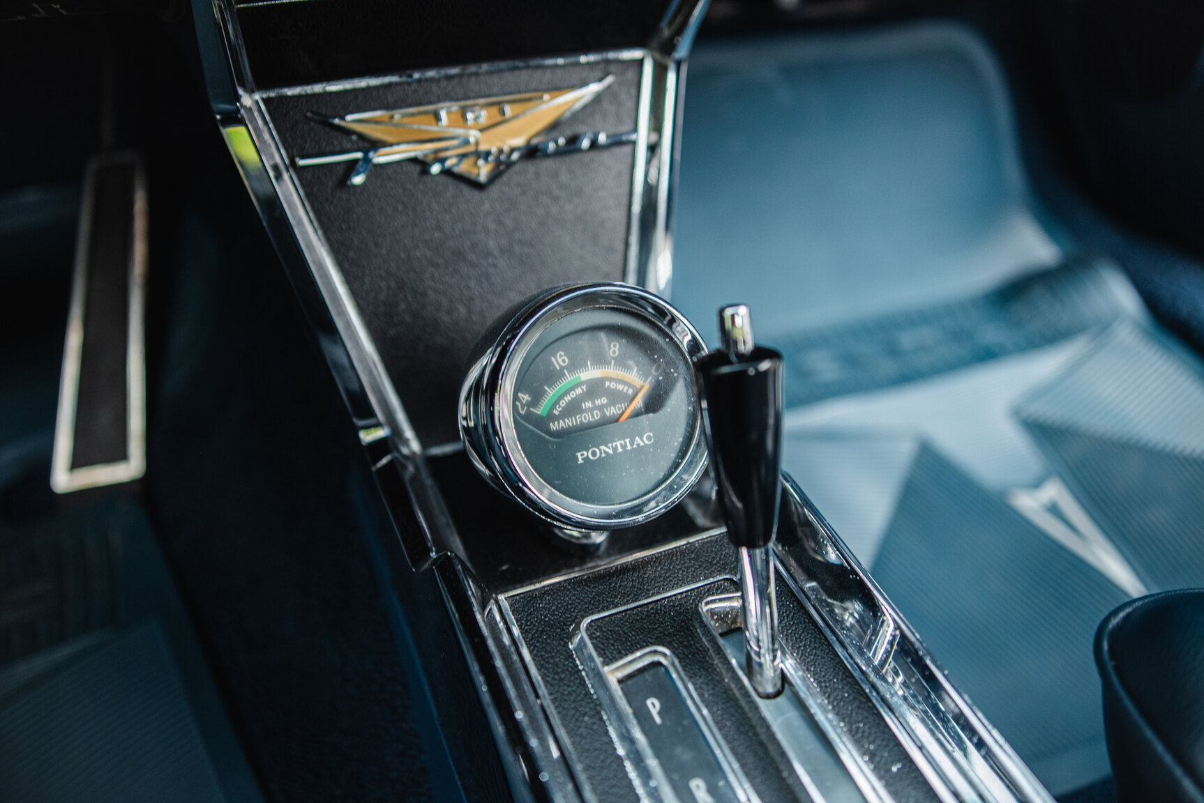 Interior image of 1965 Pontiac Catalina 421 Tripower-Pack 2+2