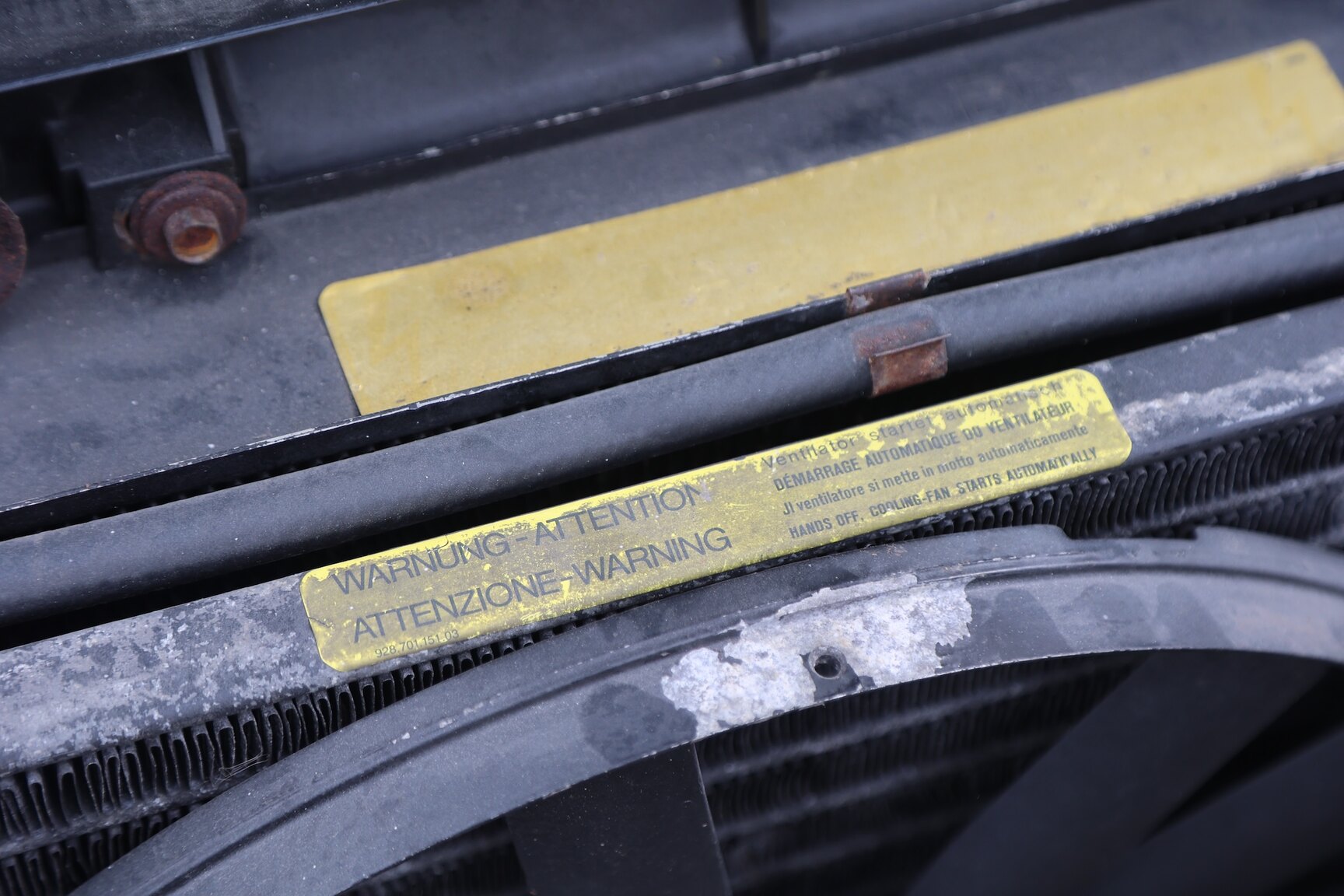 Image of 1981 Porsche 928 S mechanics