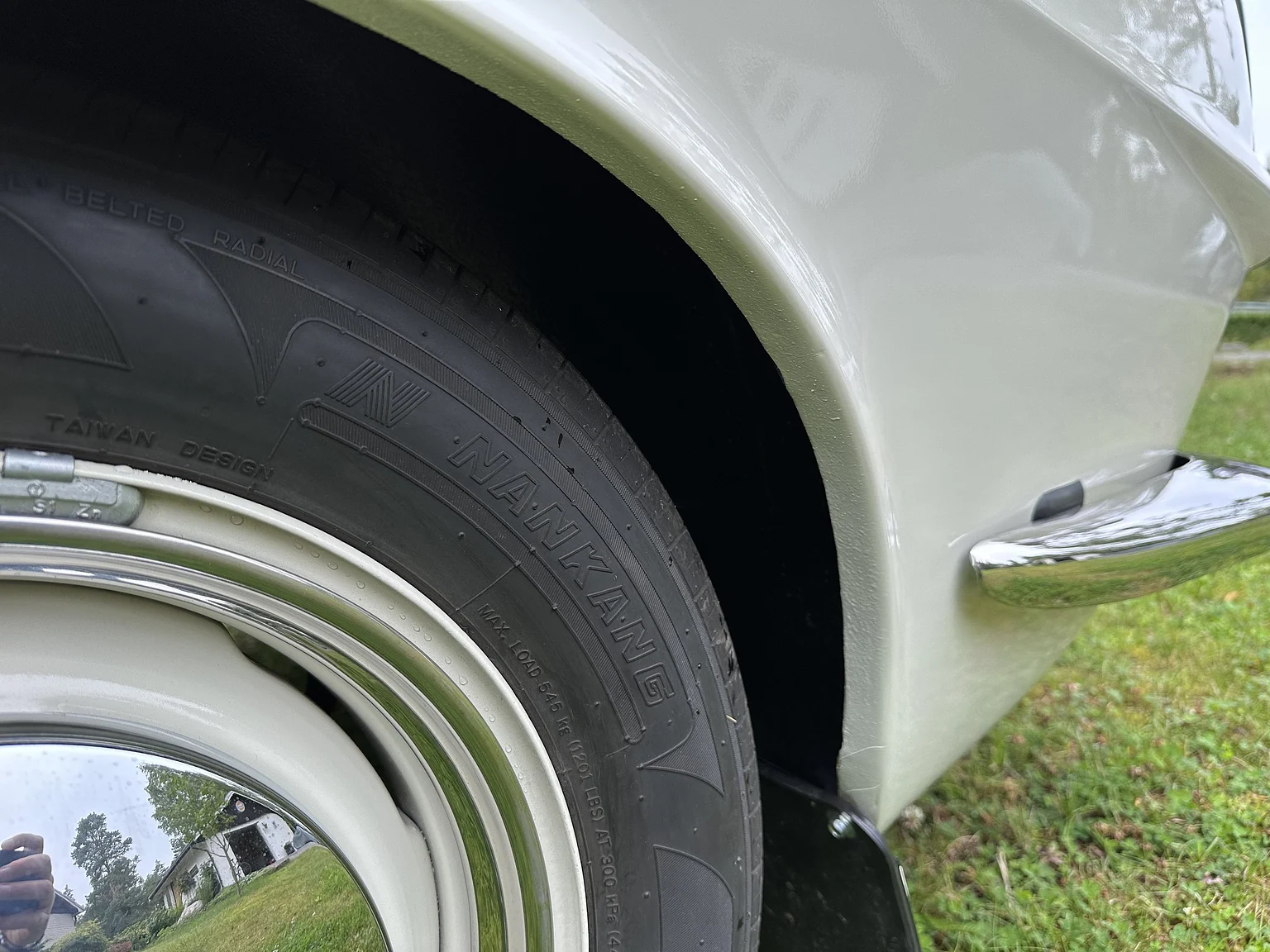 Exterior image of 1964 Volvo P1800S (55)