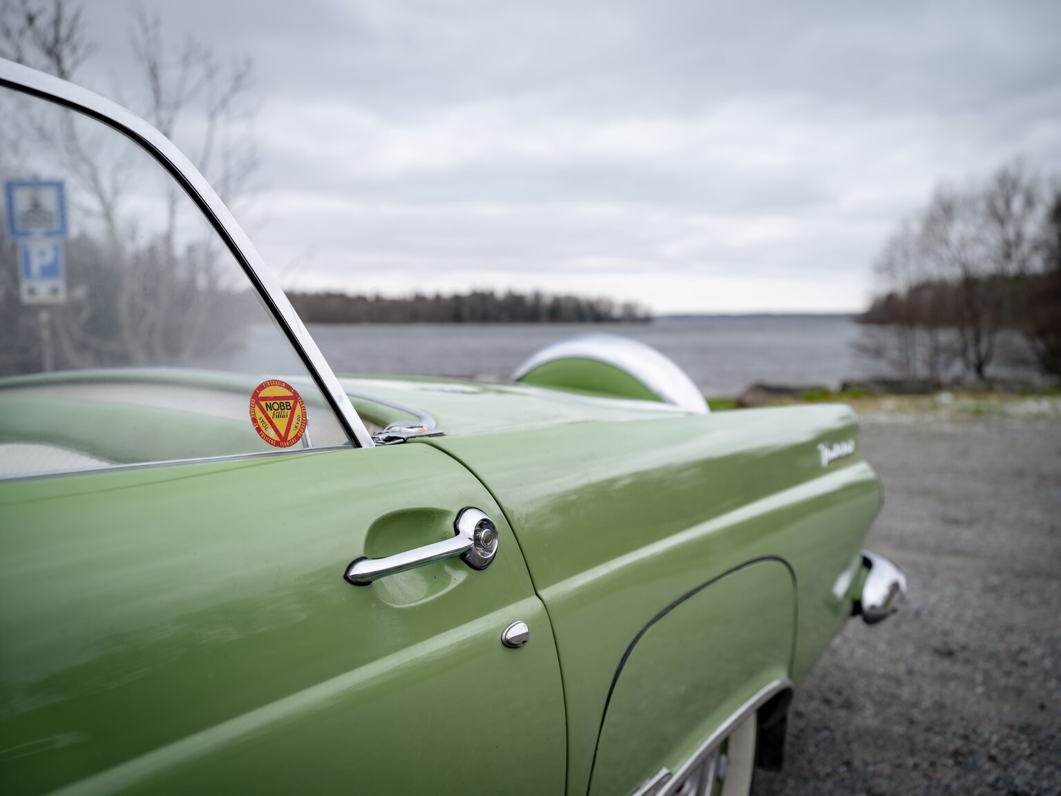 Exterior image of 1956 Ford Thunderbird (60)