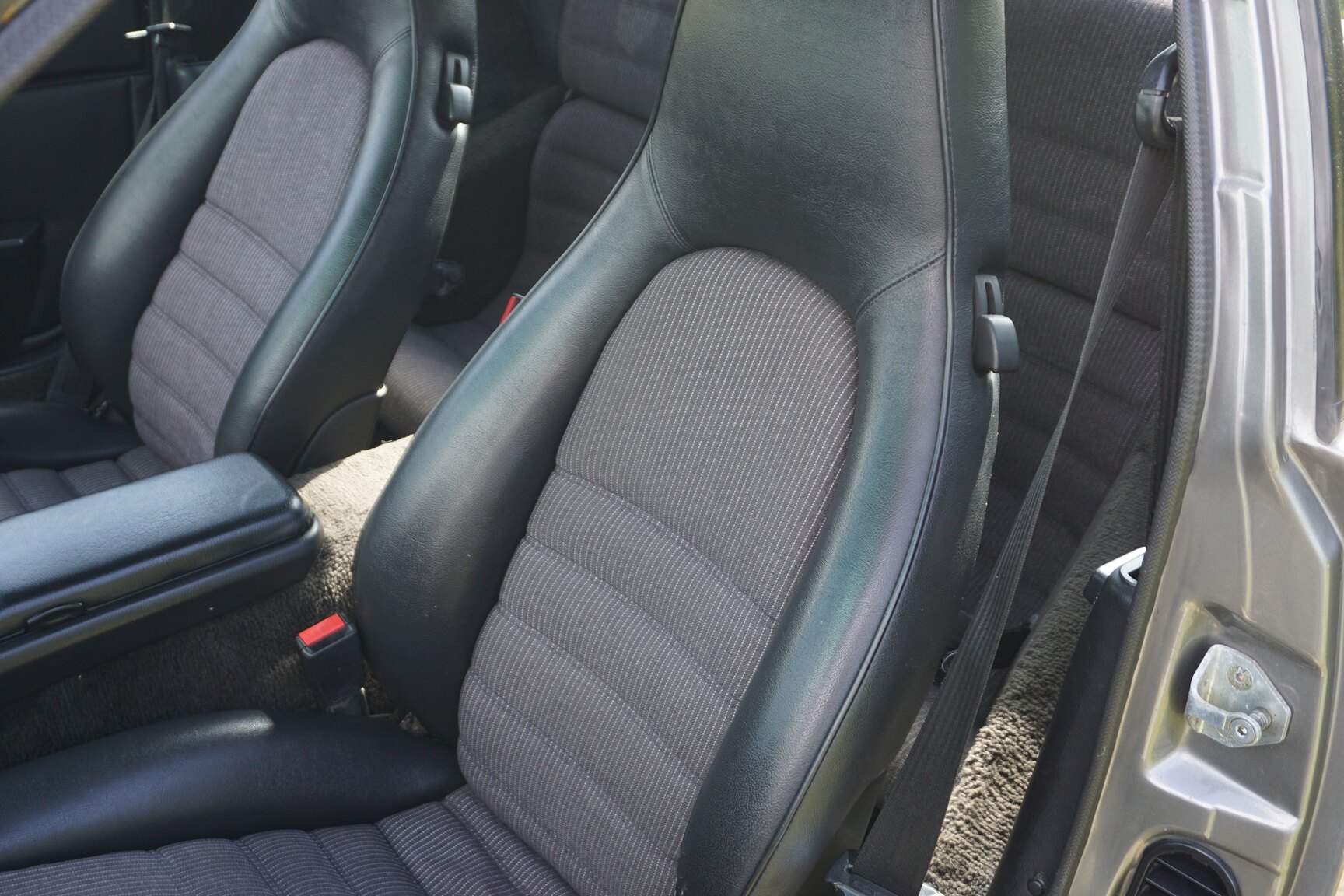 Interior image of 1985 Porsche 944 "NO RESERVE AUCTION"