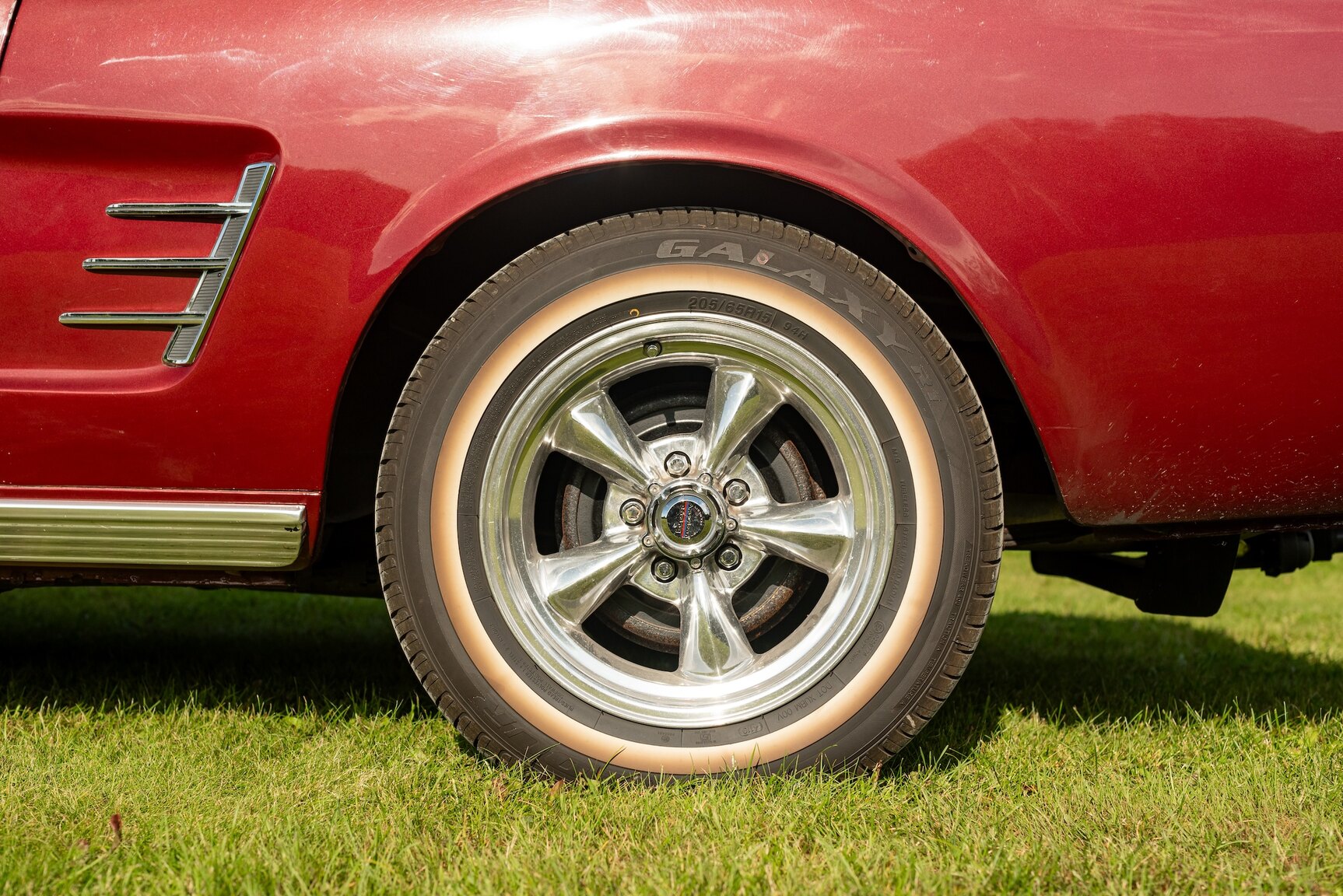 Exteriörbild på 1966 Ford Mustang Convertible