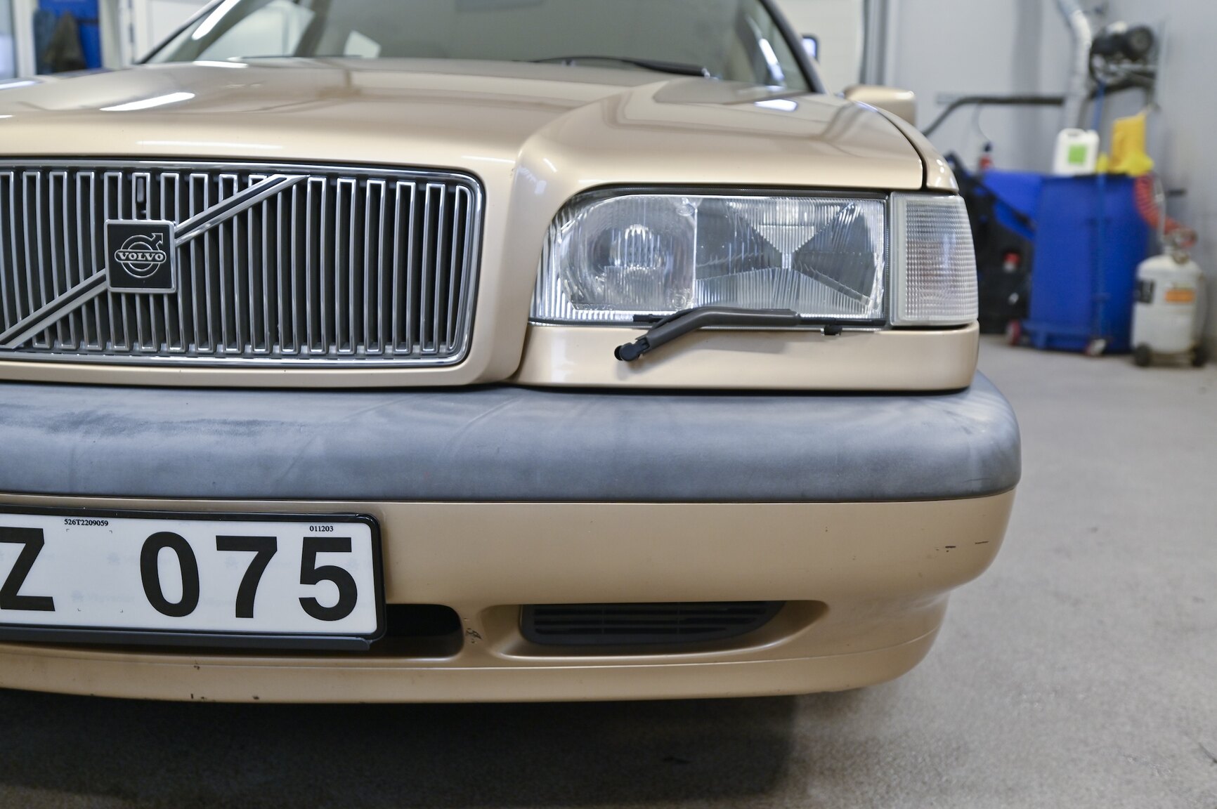 Exteriörbild på 1996 Volvo 855GLT