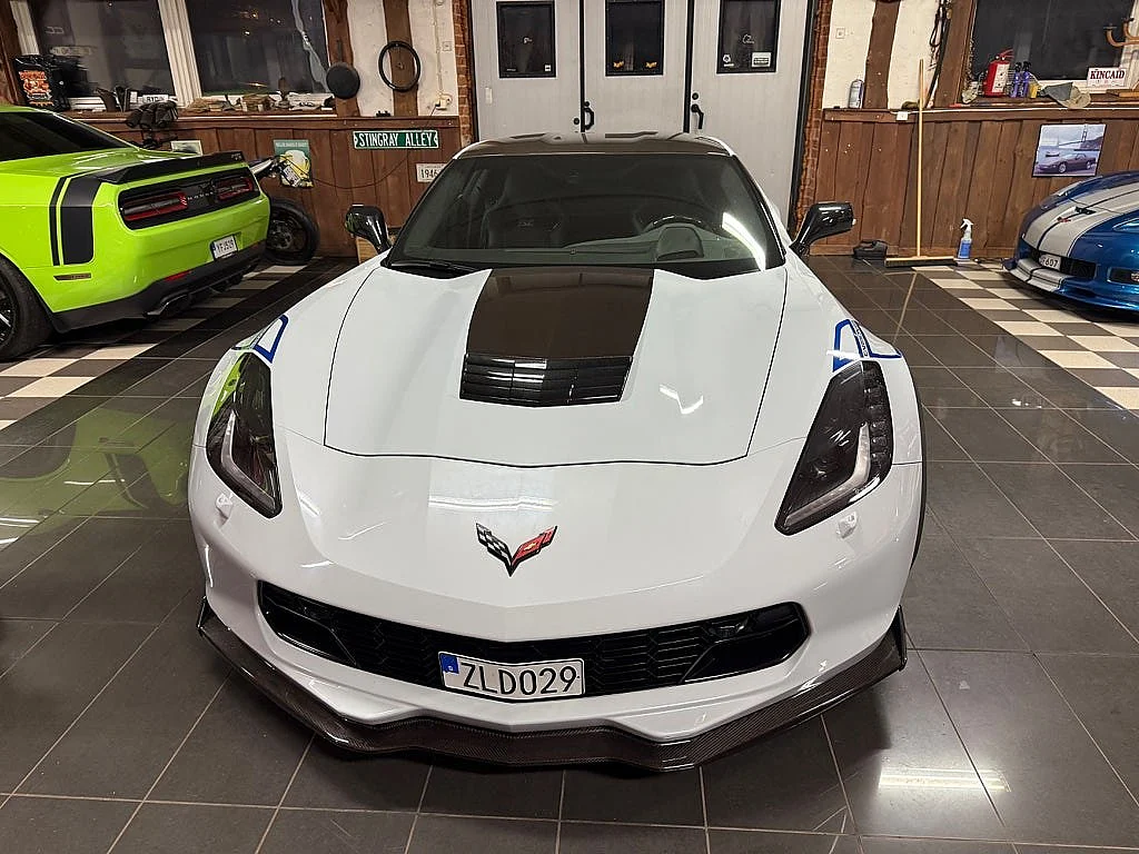 Image of 2018 Chevrolet Corvette (5)