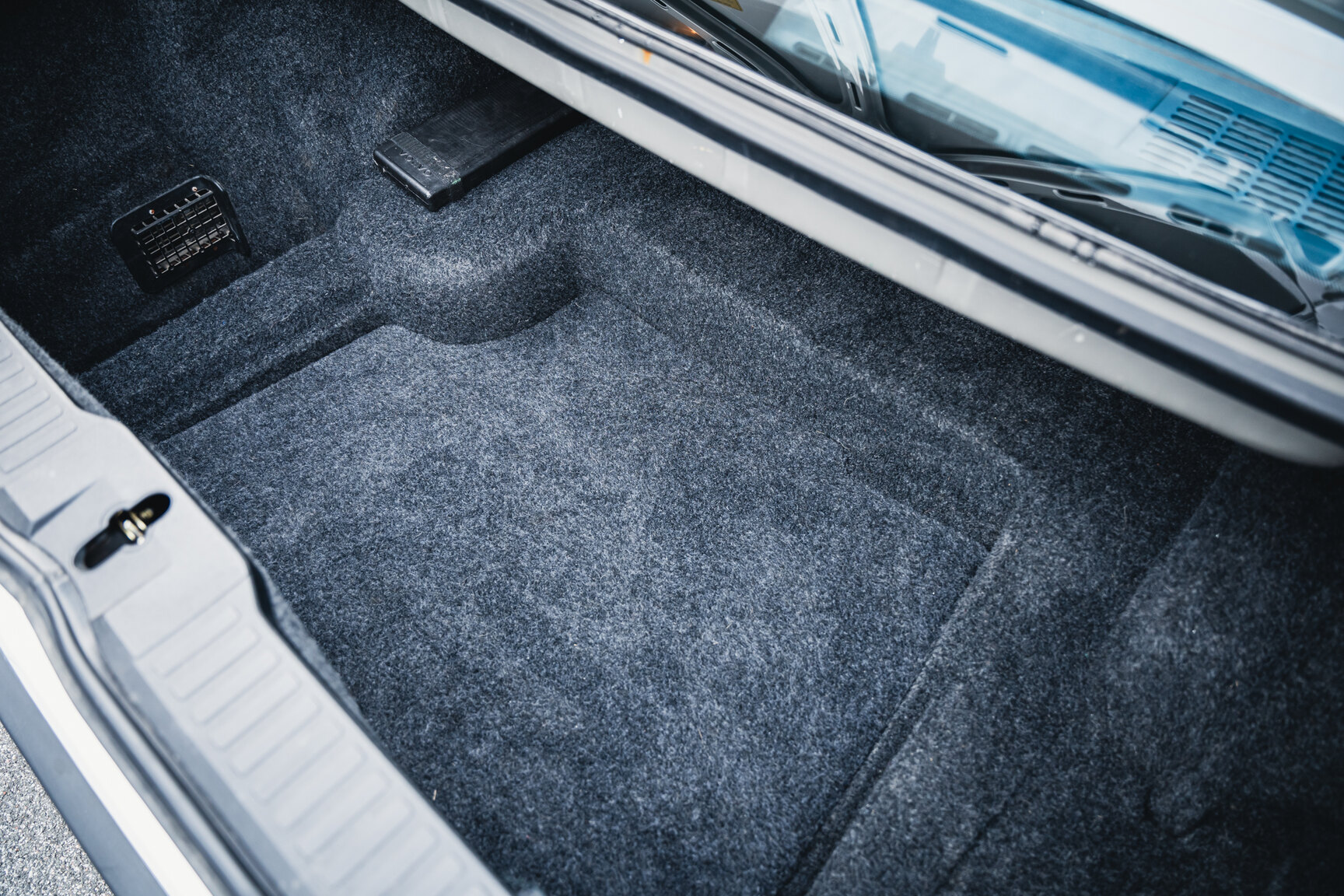 Interiörbild 1988 Volvo 780 Bertone Coupé