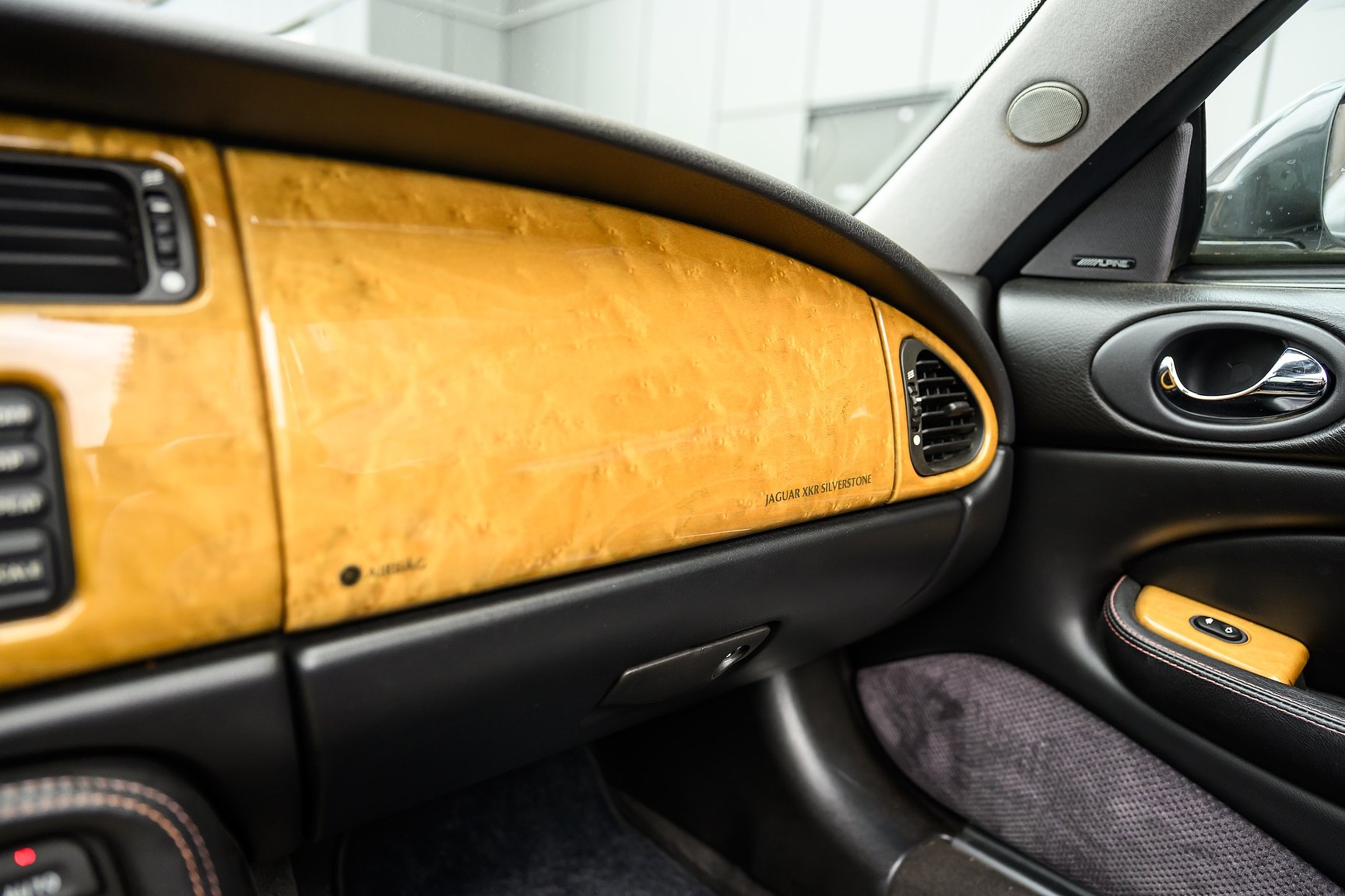 Interior image of 2001 Jaguar XKR Silverstone