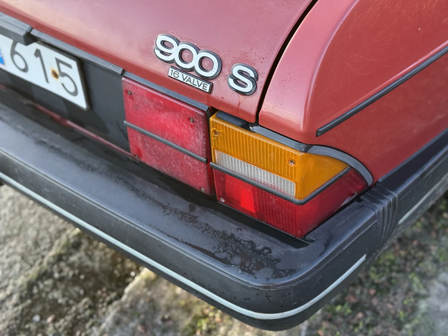 Exterior image of 1991 SAAB 900S Turbo 2-door (35)