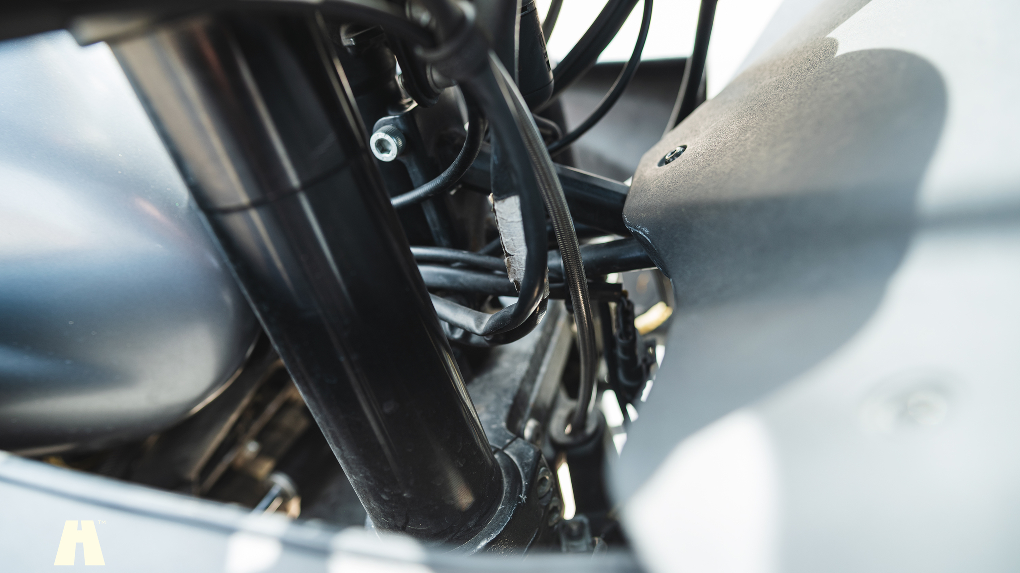 Image of 2002 Moto Guzzi V11 Le Mans mechanics (6)