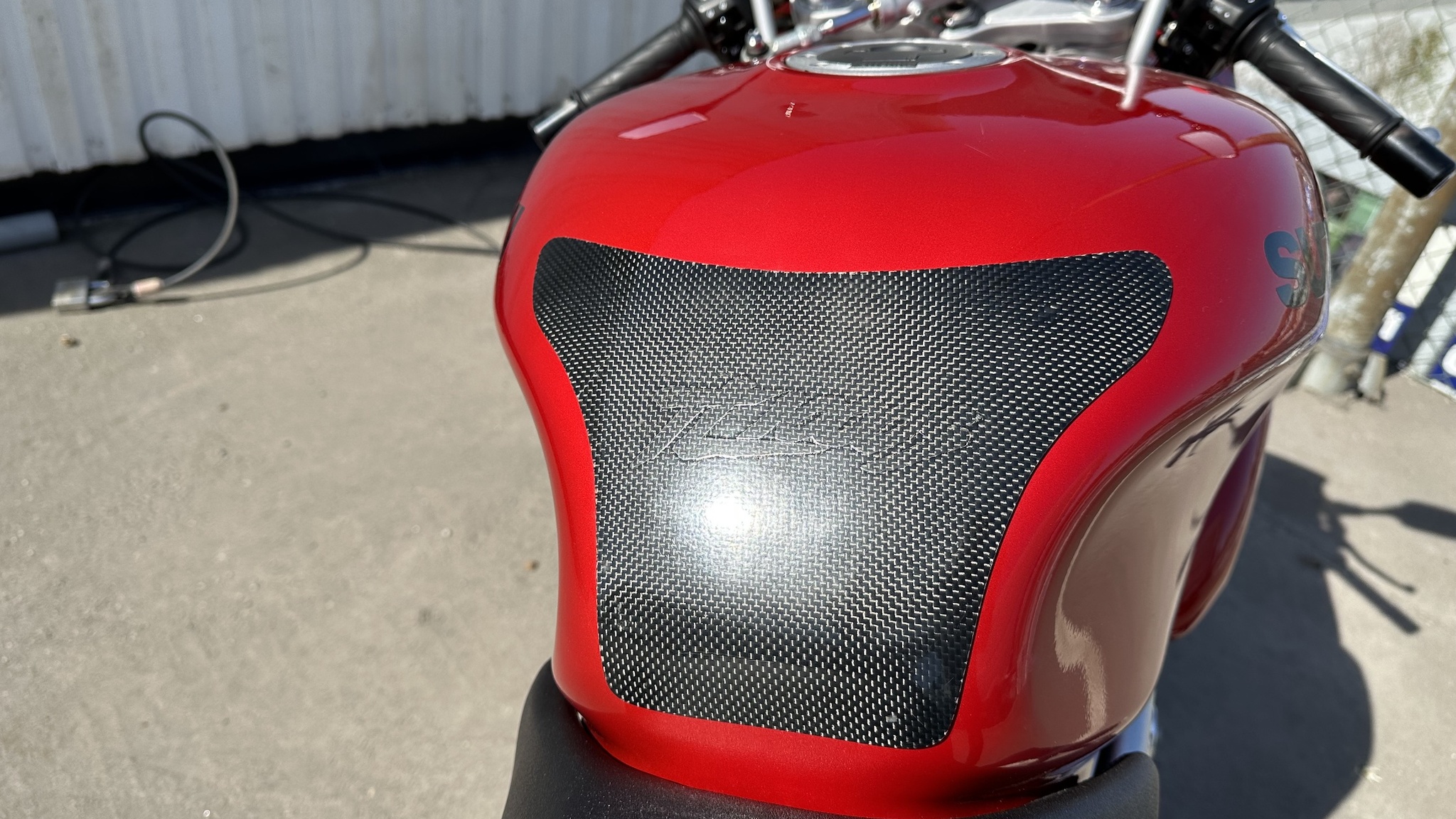 Exterior image of 1999 Suzuki TL1000S