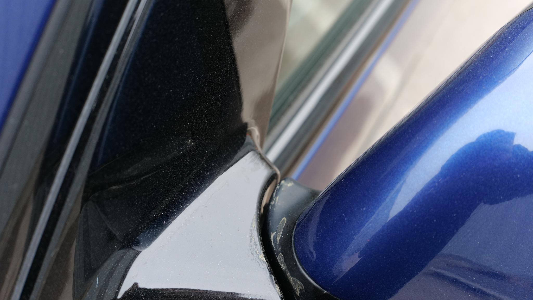 Exterior image of 2005 BMW X5 4,8IS (40)