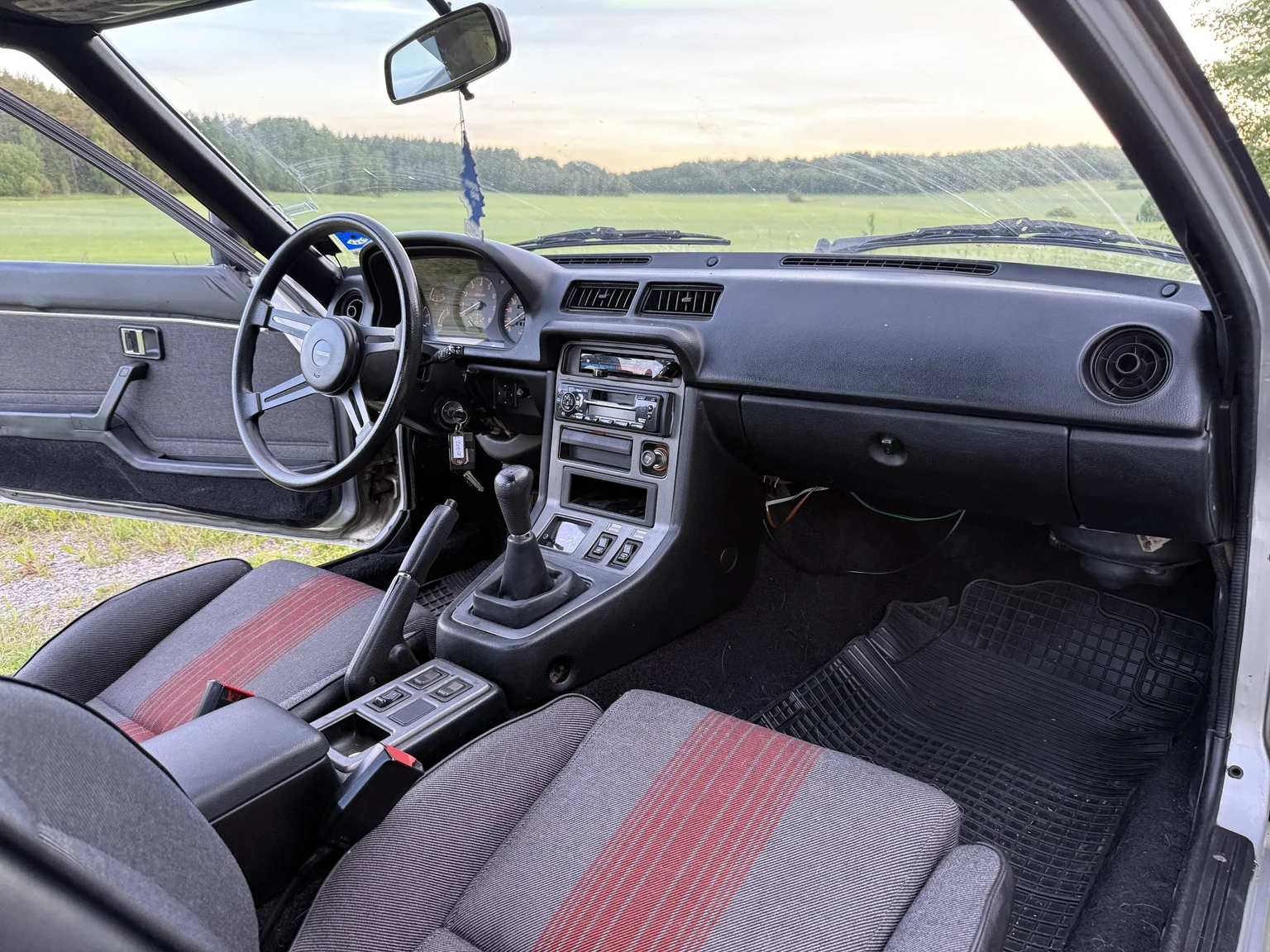 Interiörbild 1983 Mazda RX-7 (52)