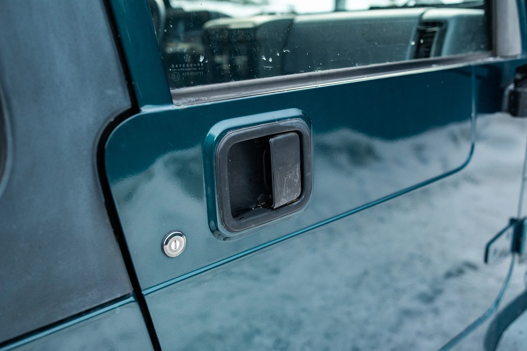 Exteriörbild på 1997 JEEP Wrangler Hardtop 2.5 AWD (37)