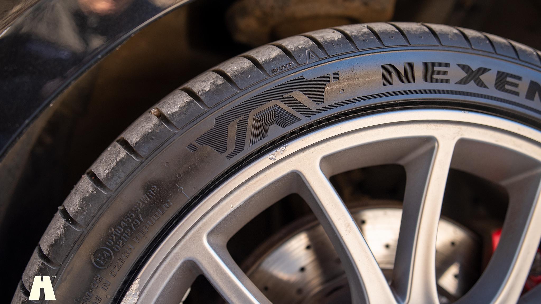 Exterior image of 2016 Abarth 595 Competizione (78)