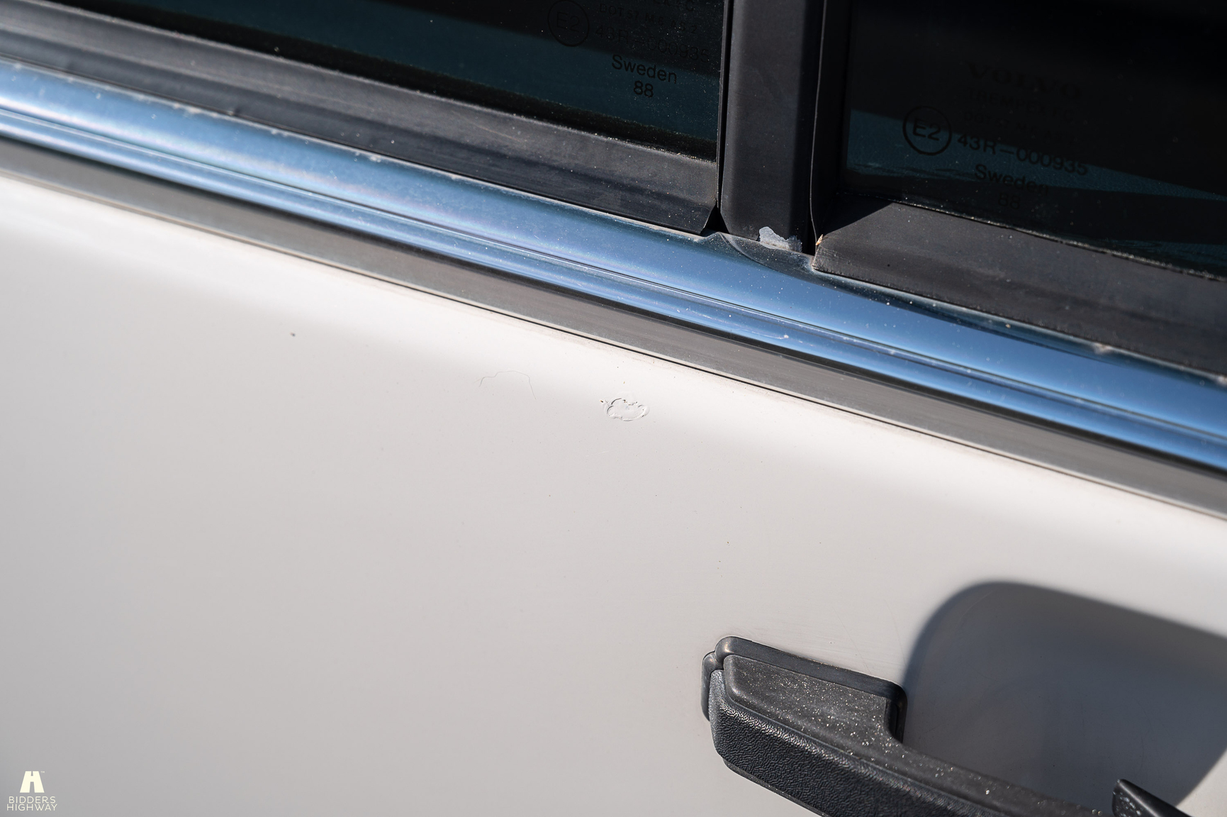 Exterior image of 1988 Volvo 740 GL (49)