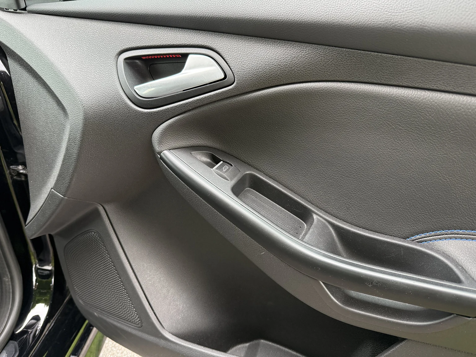 Interior image of 2016 Ford Focus RS (60)