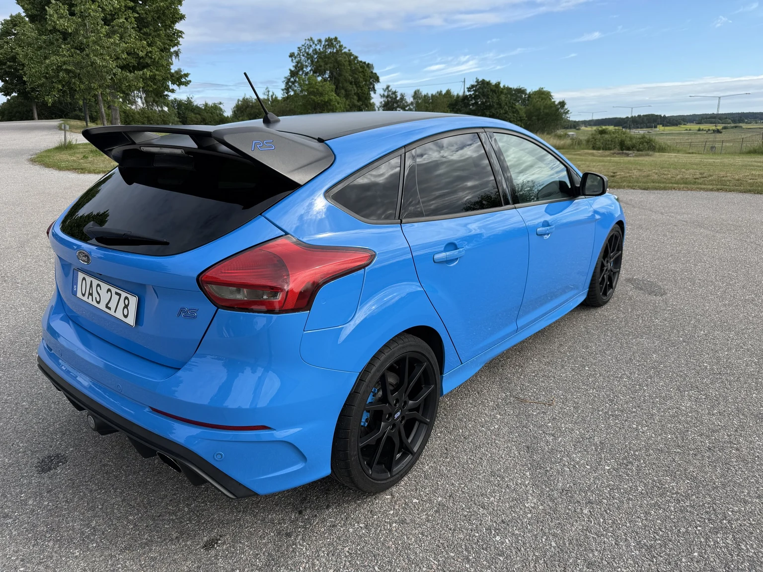 Exteriörbild på 2018 Ford Focus RS (7)