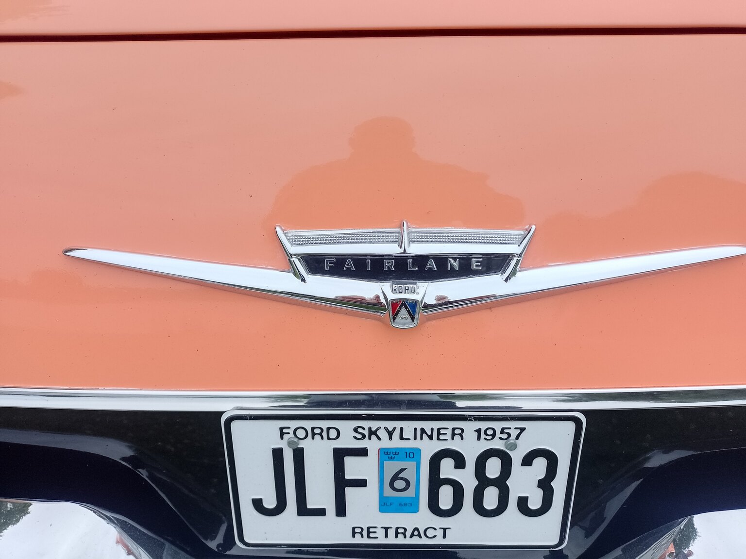 Aussenfoto 1957 Ford Fairlane 500 Skyliner Retract