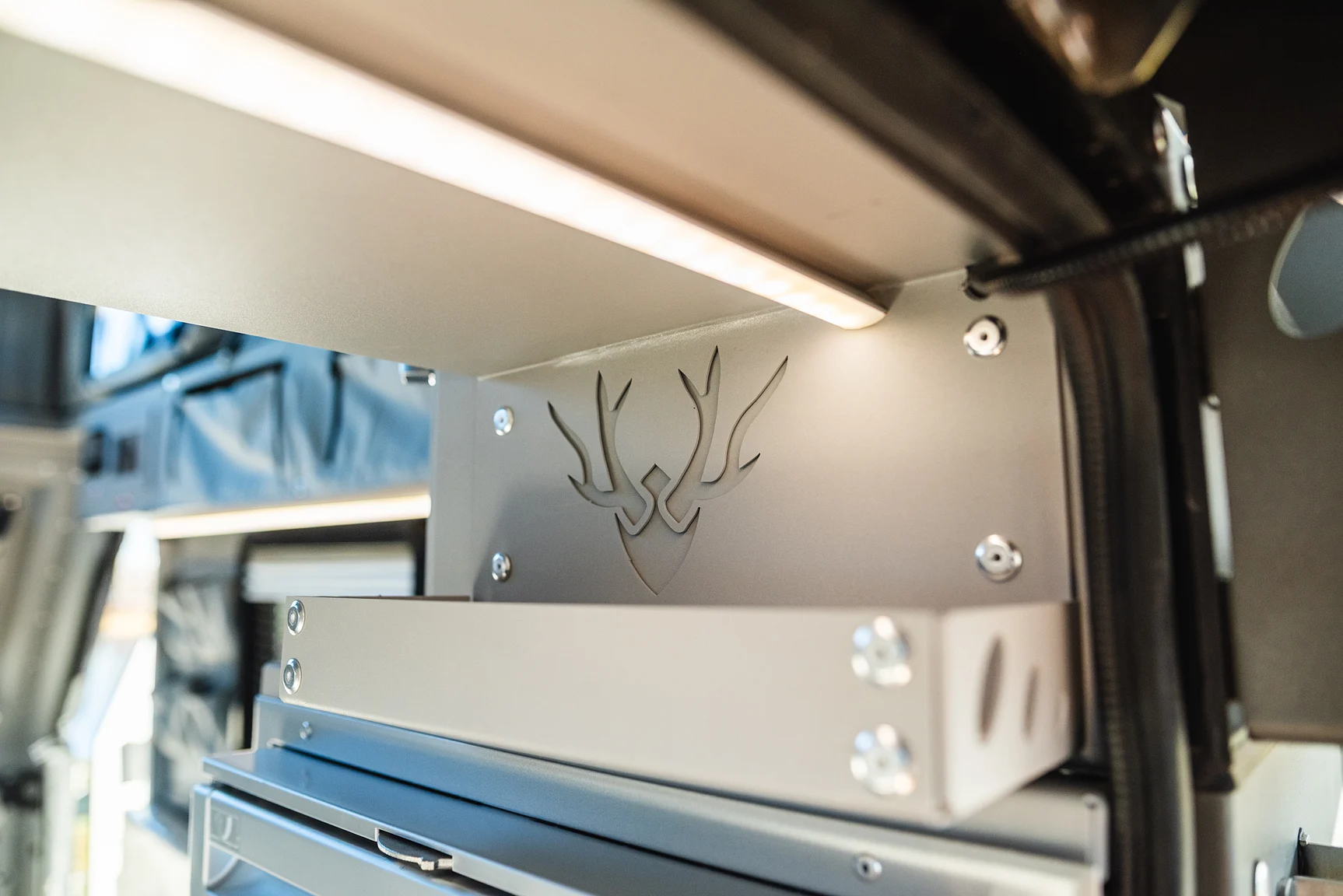 Interior image of 2025 Northea Trailer Expedition Crawler 458i Offgrid-Camper (38)