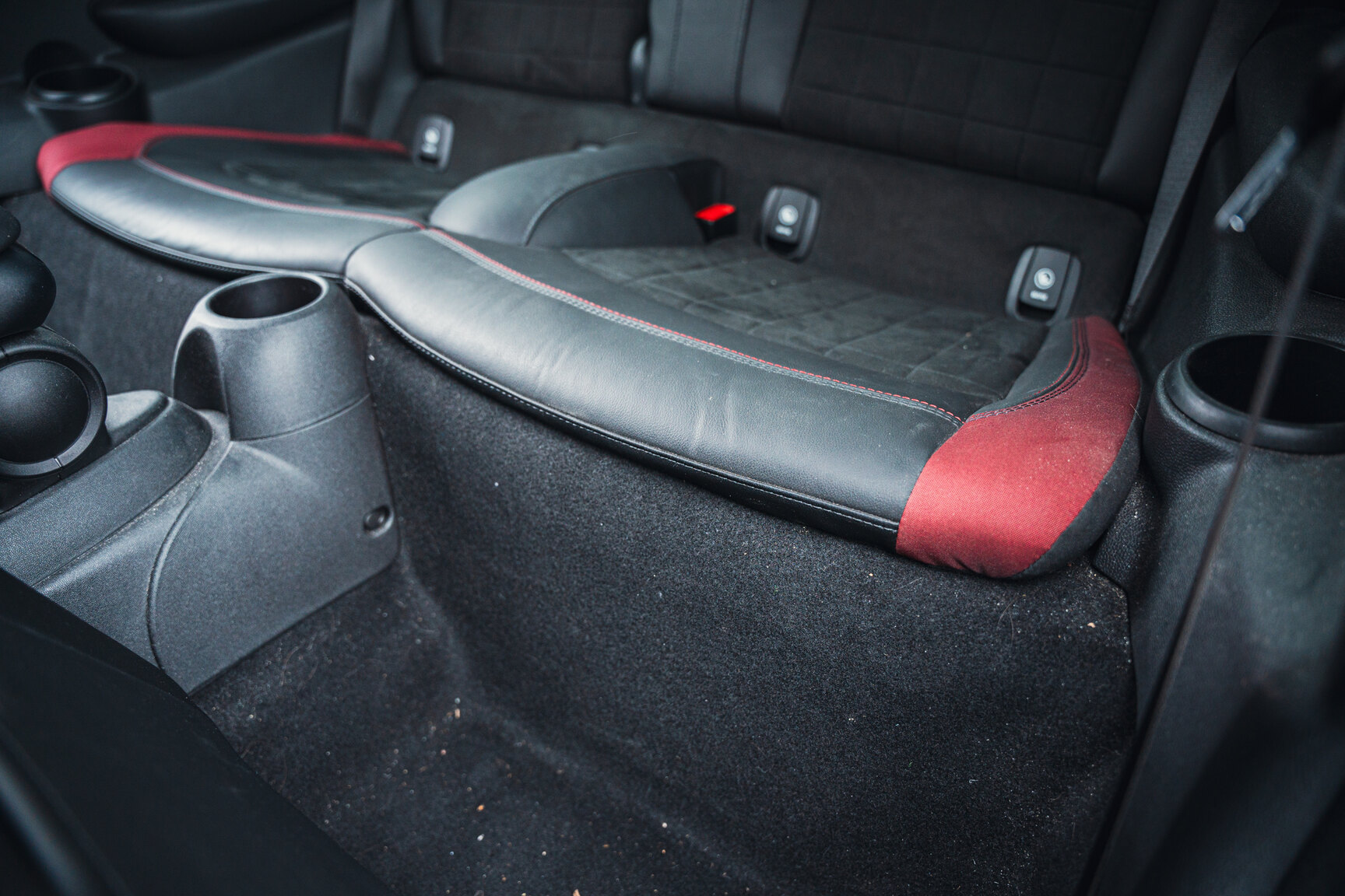 Interior image of 2017 Mini Cooper JCW (36)