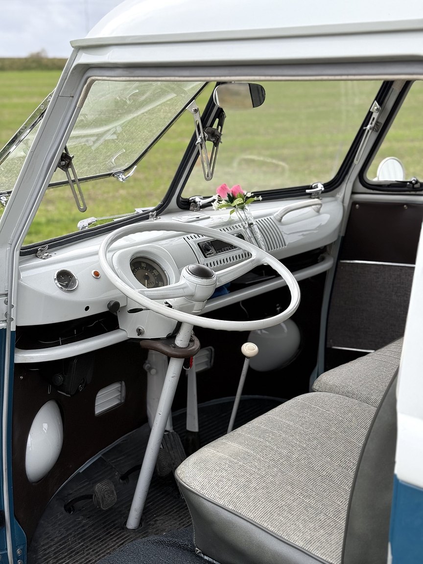Interiörbild 1967 Volkswagen T1 Kleinbus