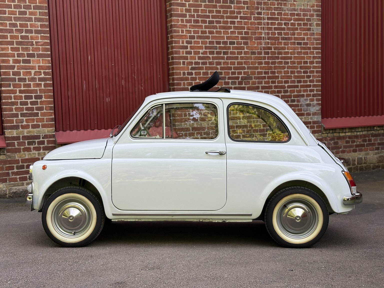 Exterior image of 1965 Fiat 500F