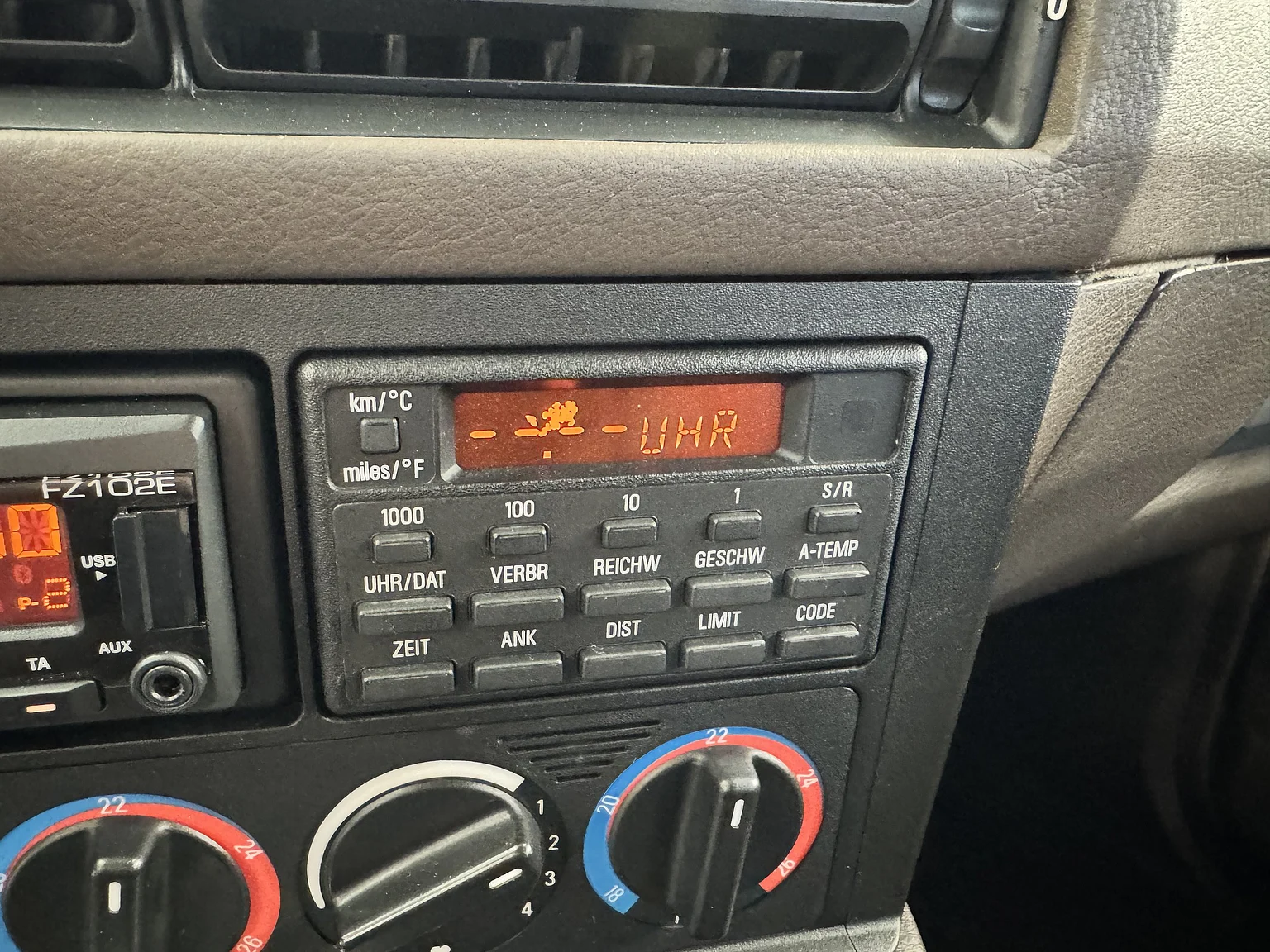 Interior image of 1988 BMW 535i - NO RESERVE (43)