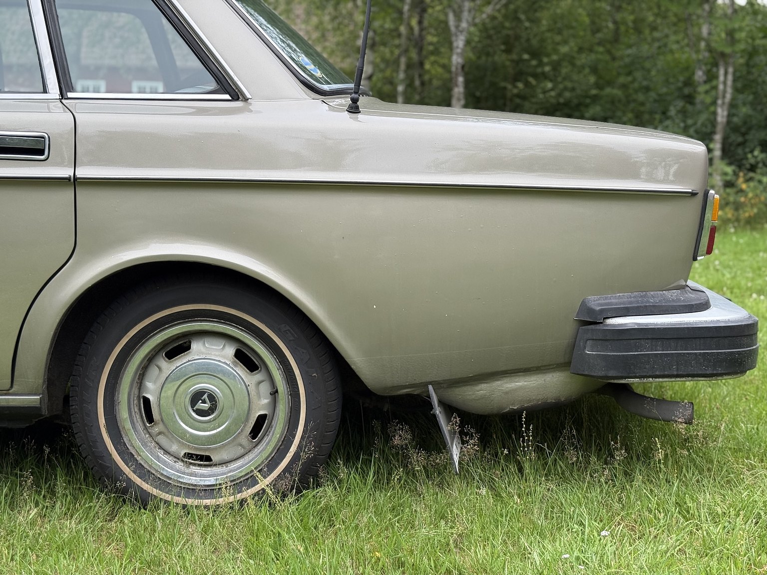 Exterior image of 1976 Volvo 264 V6 GL Automatisk