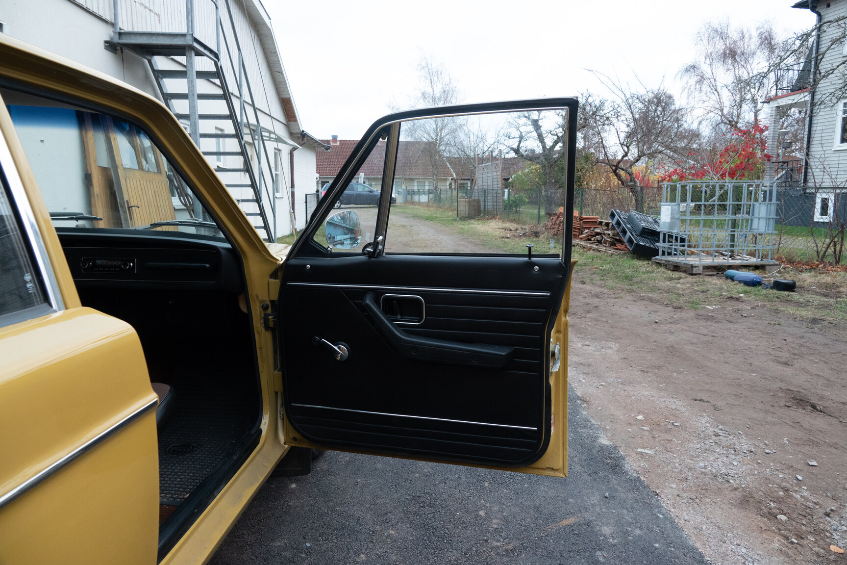 Interiörbild 1971 Volvo 144 2.0 Automat