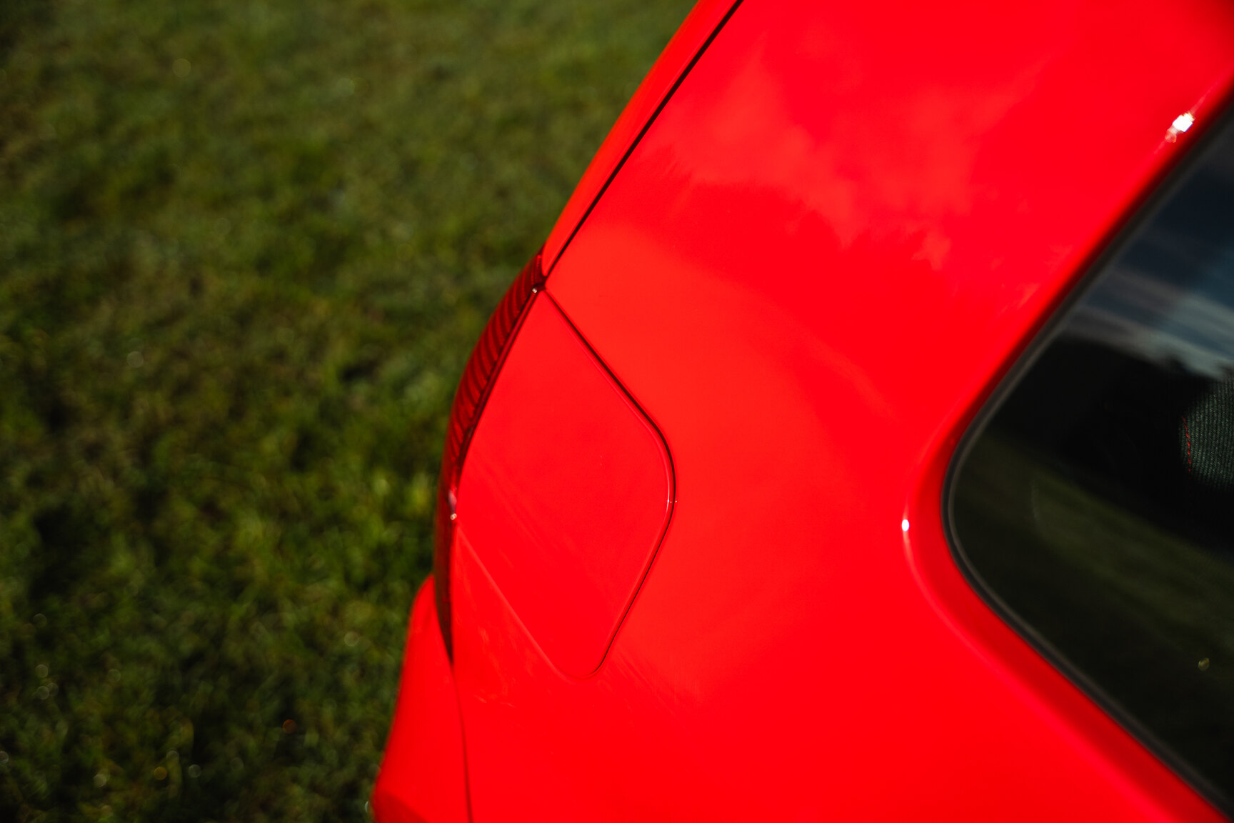 Exterior image of 2001 VW Lupo GTI