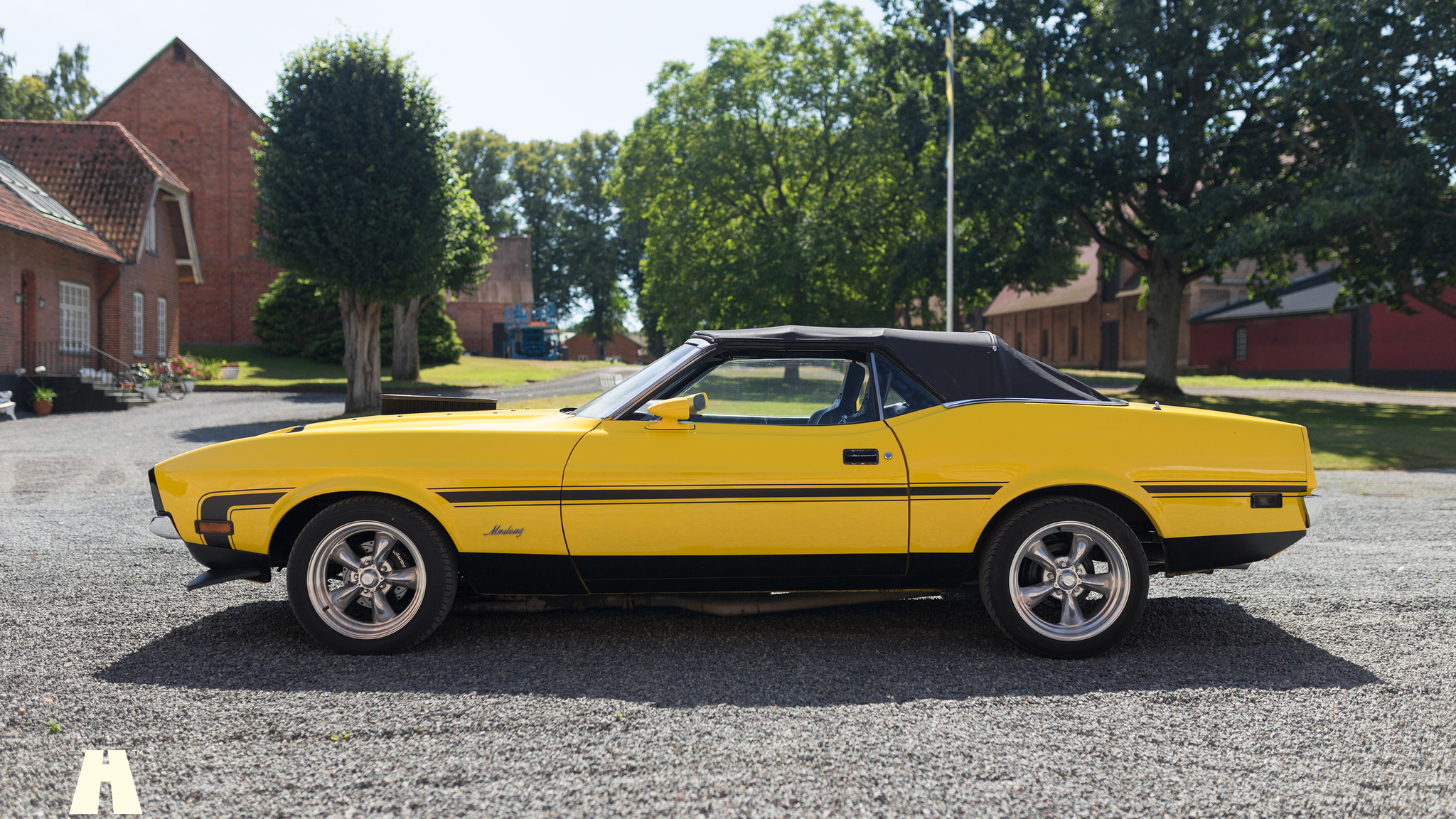 Exterior image of 1971 Ford Mustang 429 Cabriolet (13)