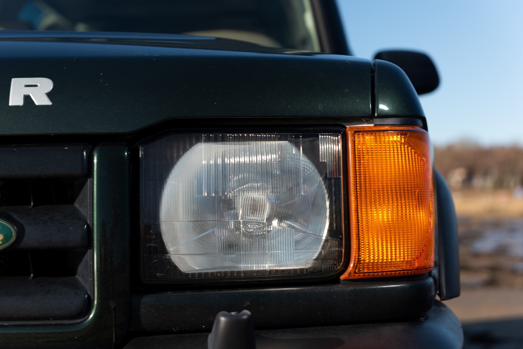 Exterior image of 1999 Land Rover Discovery 4.0 V8