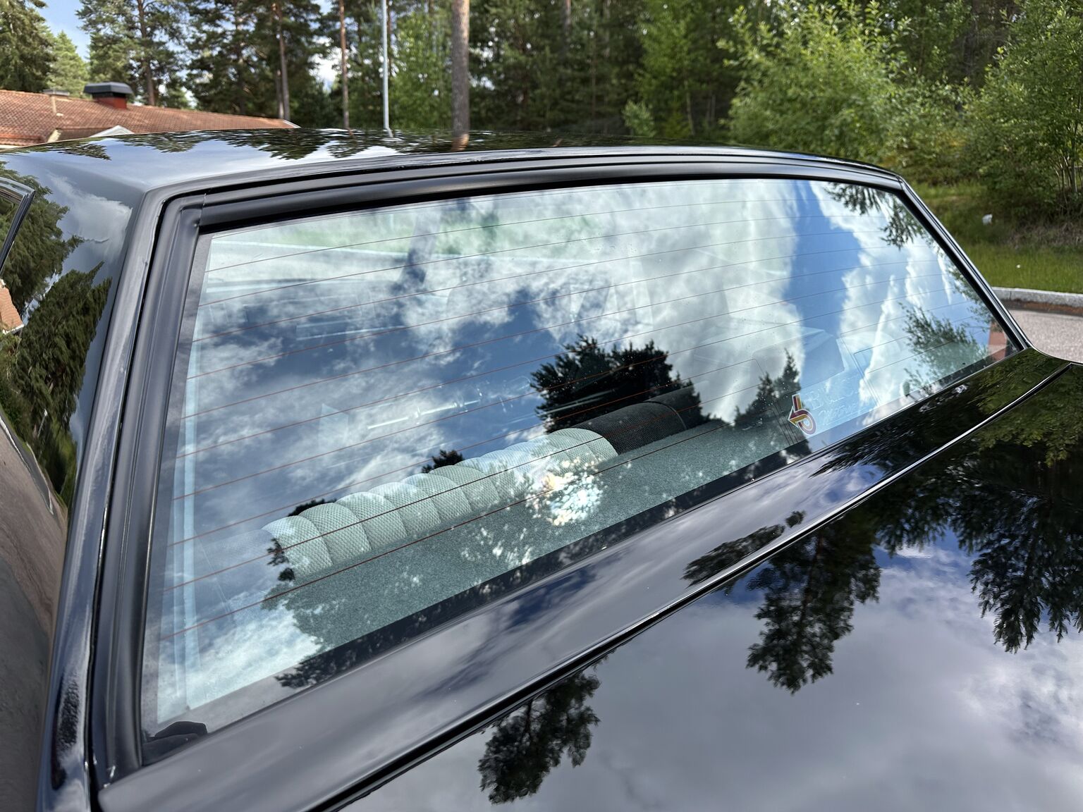 Exterior image of 1987 Buick Grand National "GNX" (39)