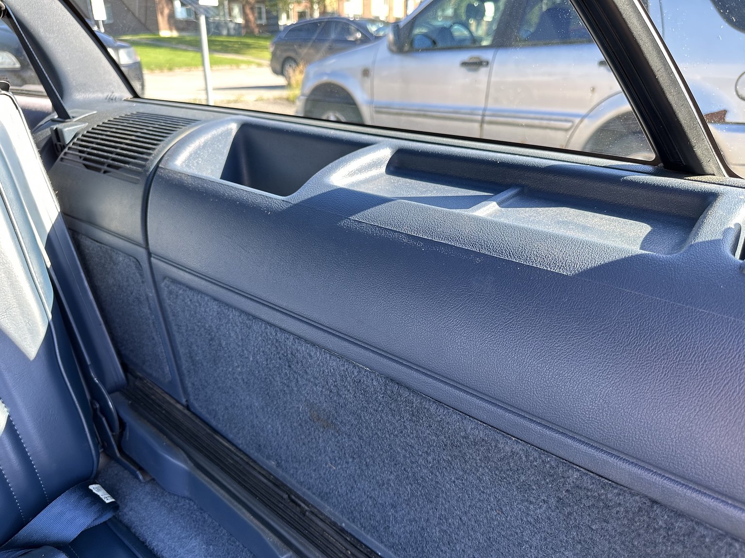 Interior image of 1993 Chevrolet Caprice Classic Wagon 5.7 V8 