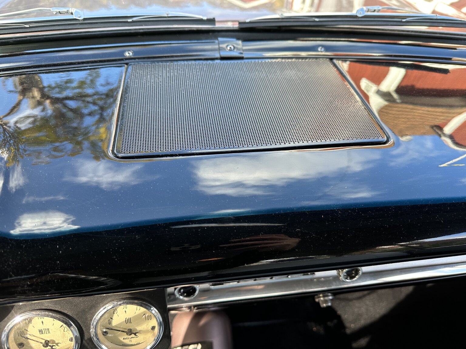 Interiörbild 1957 Chevrolet Two-Ten Restomod (19)