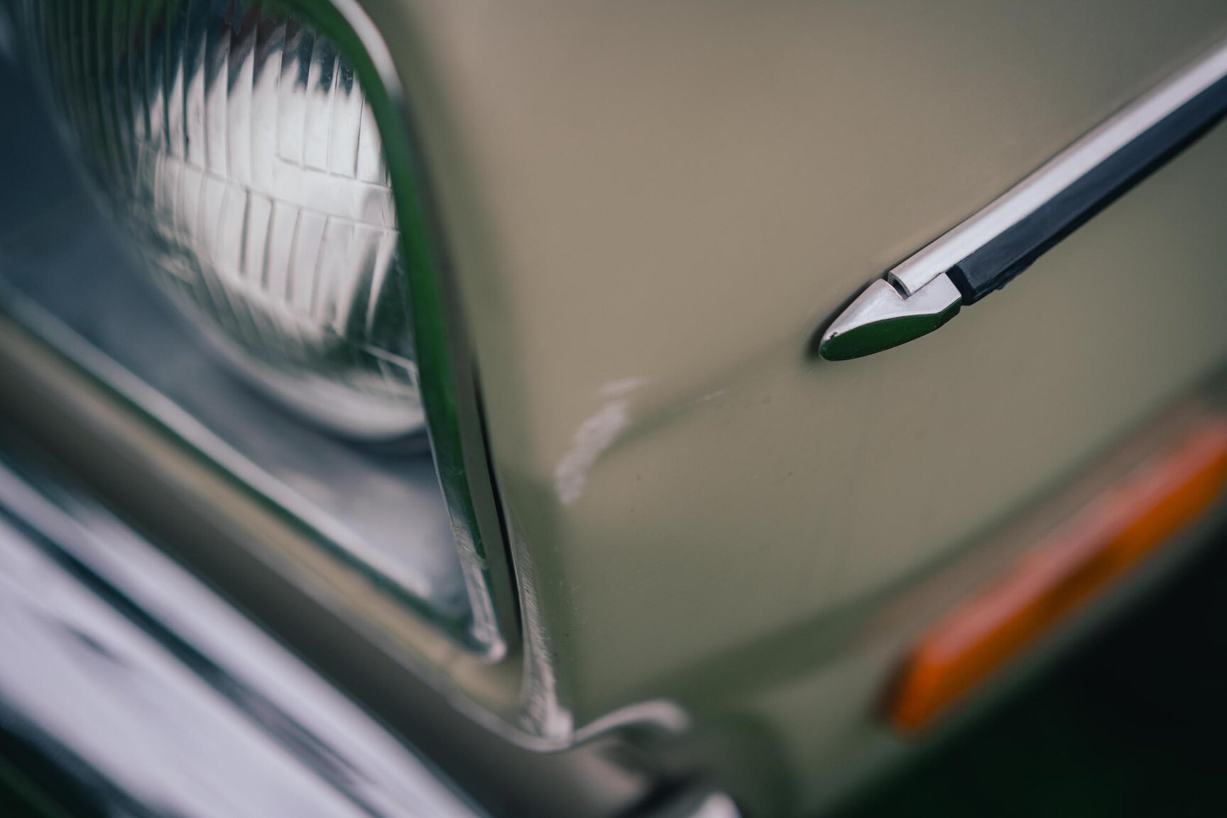 Exteriörbild på 1972 Plymouth Duster 360