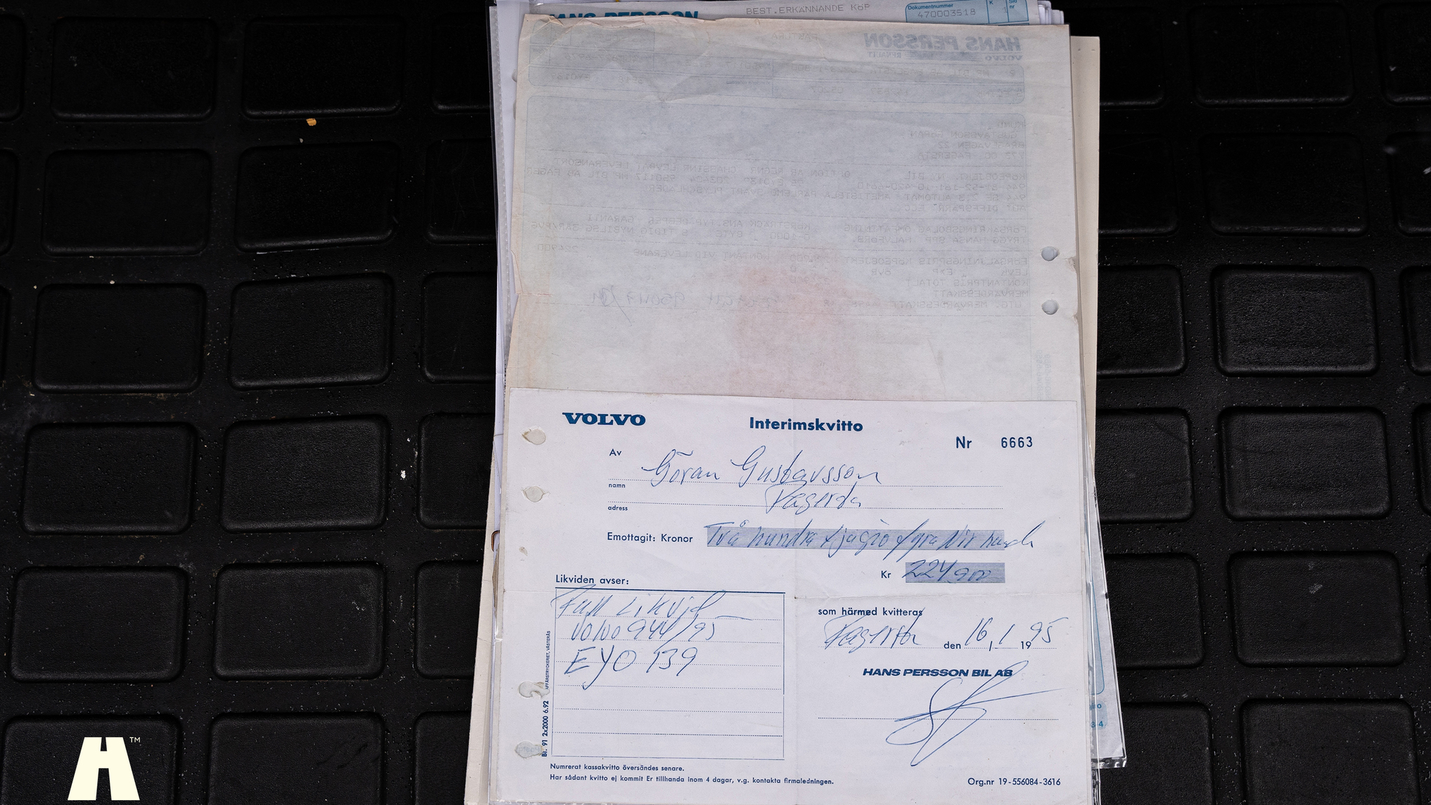 Documentation for 1995 Volvo 940 SE